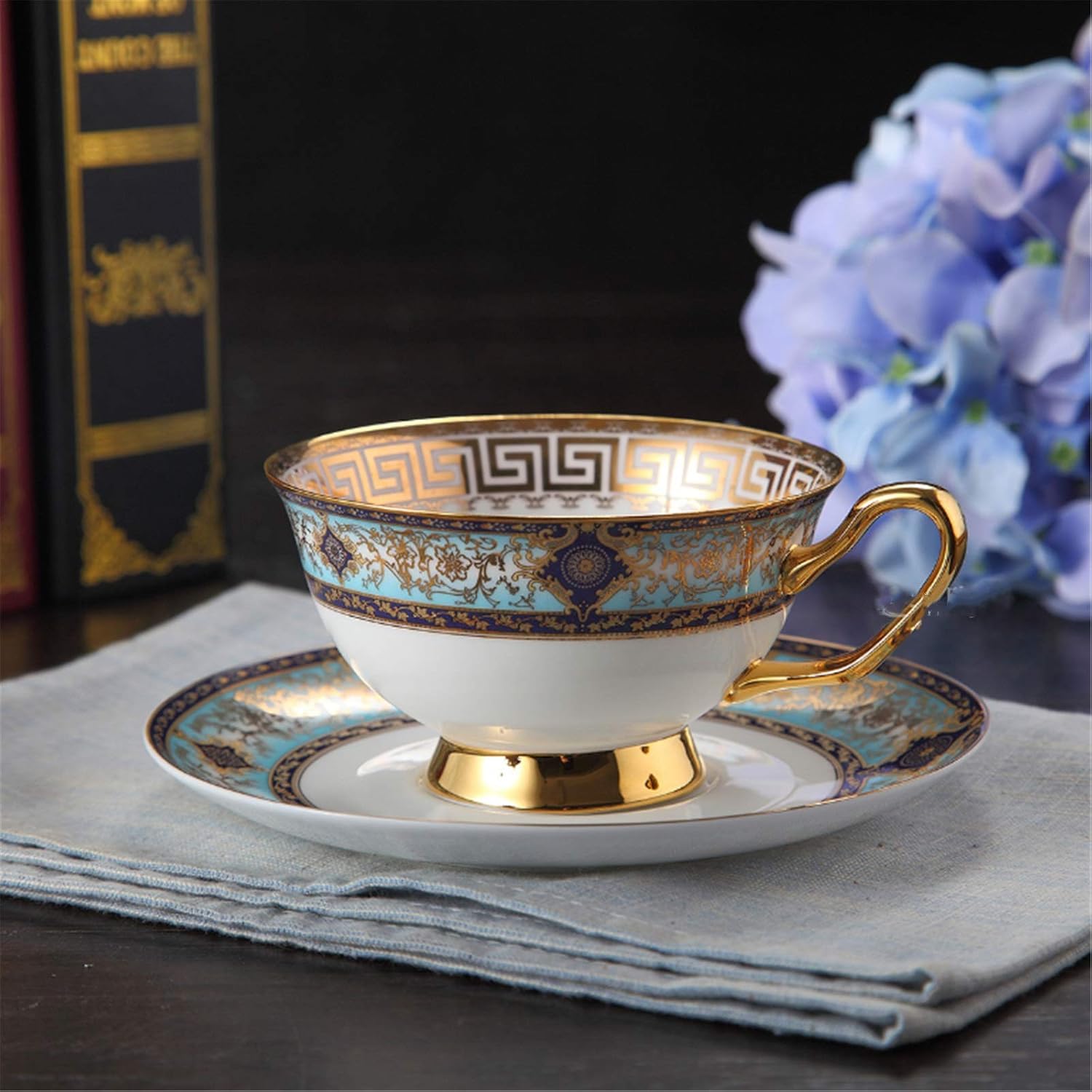 Luxury Cup and Saucer Set Retro Ceramic Cup High-end Gold-Painted Black Tea Cup Creative Household Cup and Saucer Porcelain Tea Cup and Saucer Set,
