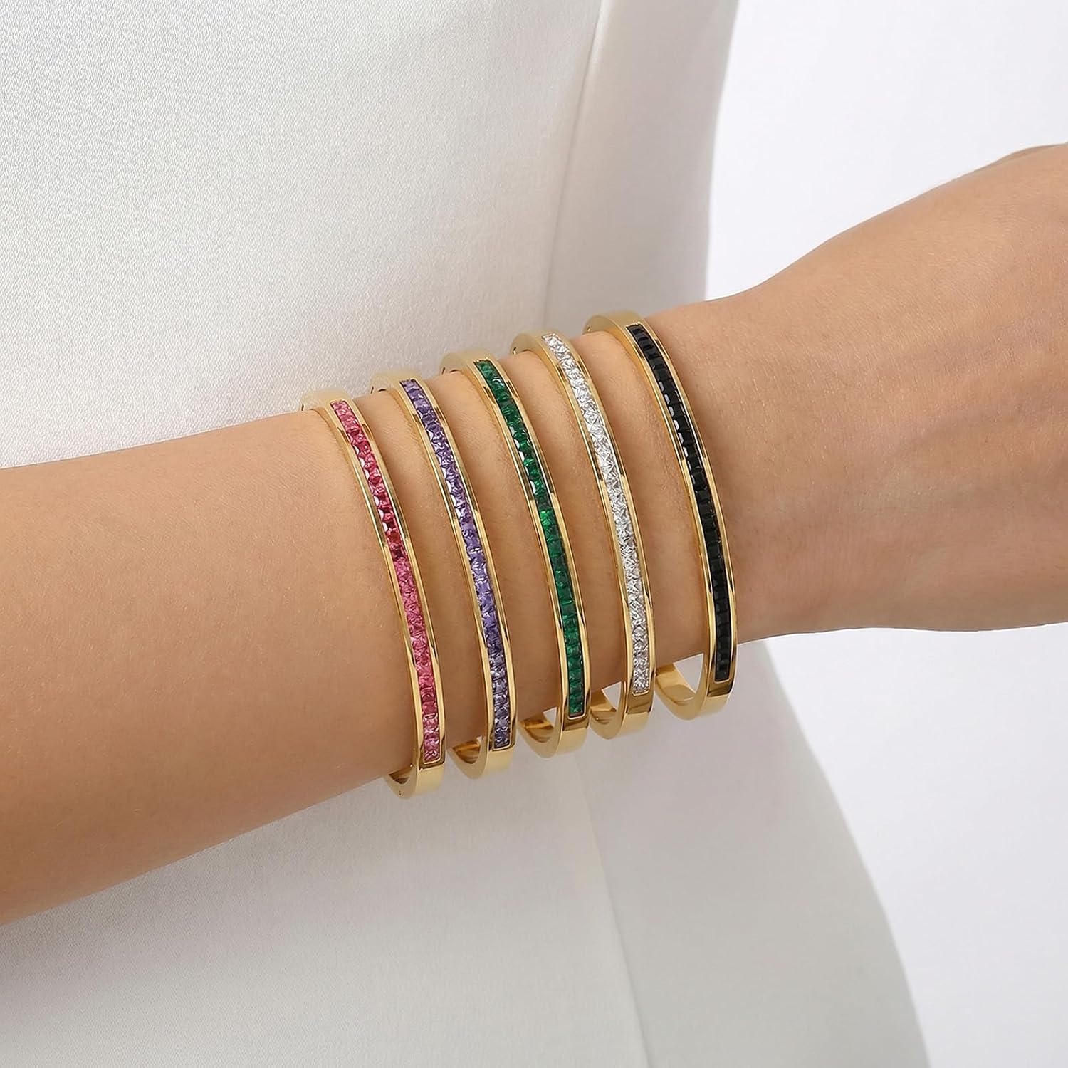 Camhanno Gold Bracelets Set for Women, 18K Gold Plated Rhinestone Stackable Tennis & Bangle Bracelets, Non Tarnish Trendy Jewelry Gift for Mom Birthday Mothers Day