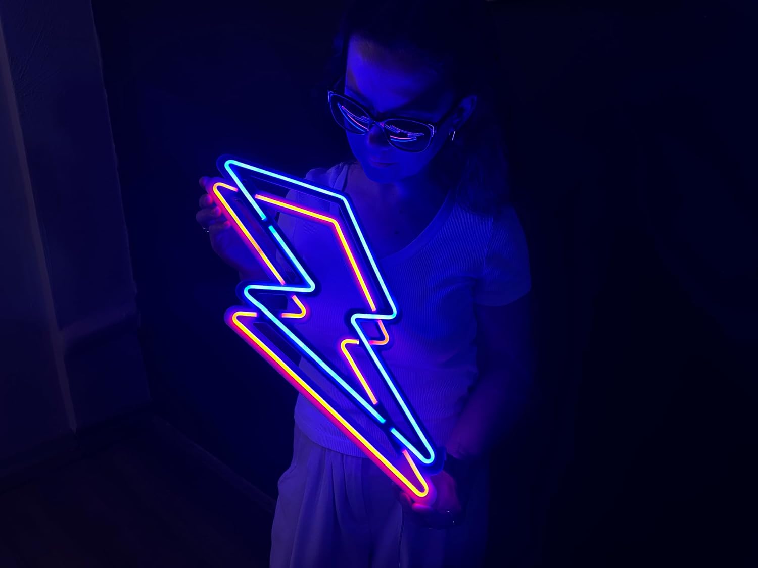 Flash Wall Art, Neon Metal Wall Art, Flash Wall Sign, Lighting Wall Decor, LED Light Decor, Home Office Hotel Pub Bar Cafe Wall Decor (Without Remote Control)