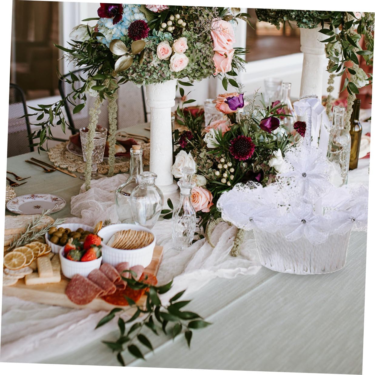 Uonlytech Wedding Flower Girl Basket with Pearl Handle and Large Rhinestone Bow, White Decorative Portable Basket for Flower Scattering in Weddings and Ceremonies
