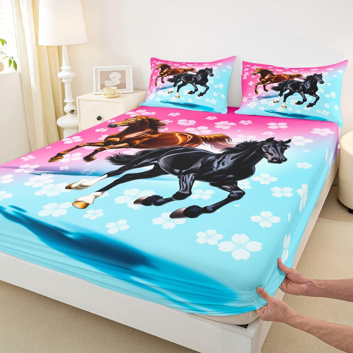 Homemissing Sábana bajera ajustable de 16 pulgadas de profundidad con diseño de caballo galopante para niños y niñas, con 2 fundas de almohada, para decoración de habitación