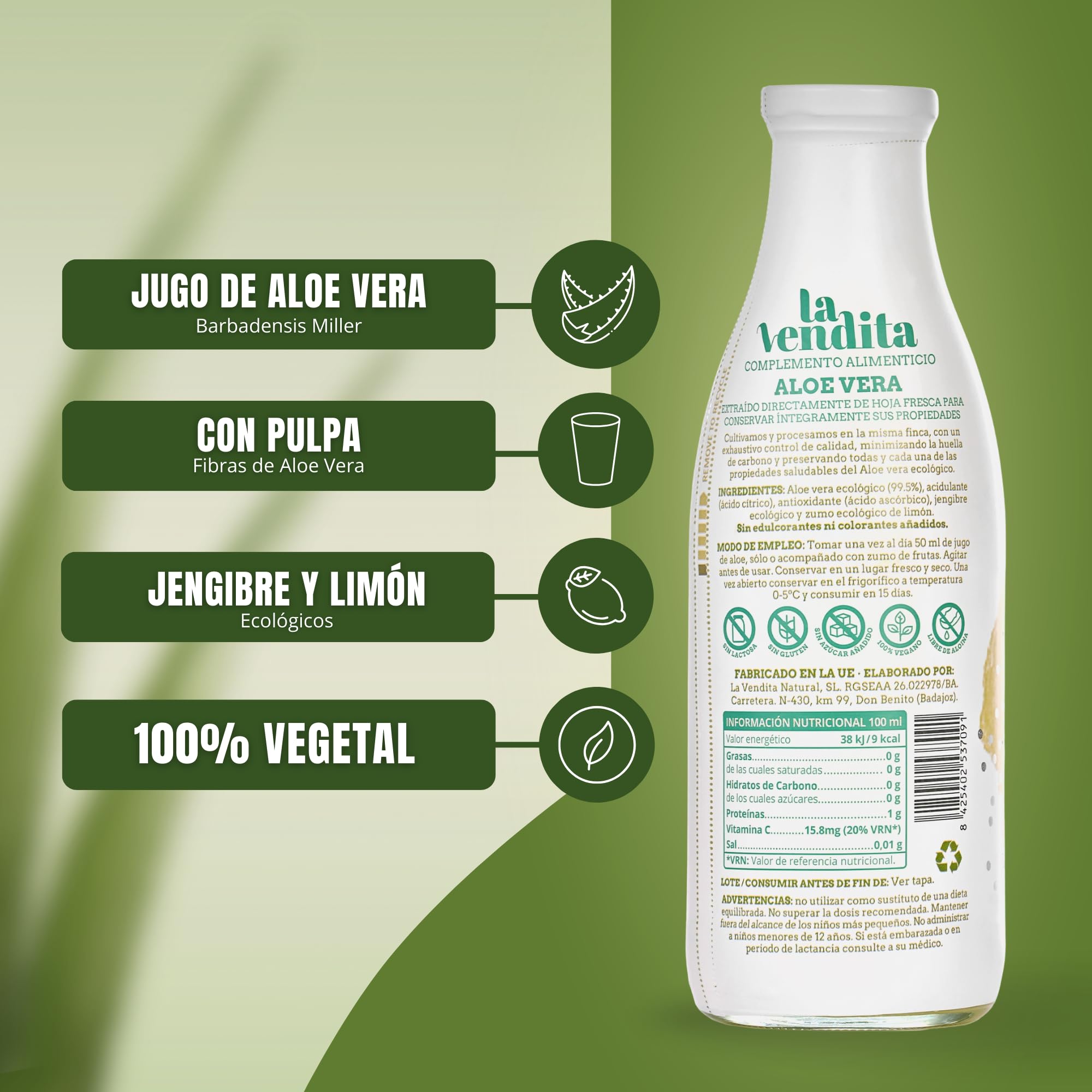 La Vendita Jugo De Aloe Vera Puro Para Beber Con Pulpa. Bebida Natural De Aloe Vera Puro Y Ecológico. Zumo Bebible 100% Organico Y Natural. Bebida Detox En Envase De Vidrio De 1 Litro