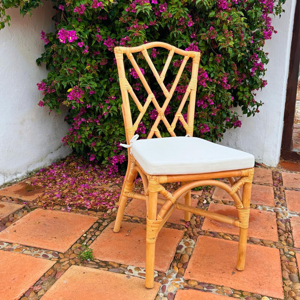 EME Silla Chippendale Fabricada artesanalmente en Ratán Natural. Estructura apilable. Cojín Incluido. Sillas 100% Artesanal. Ideal para Hostelería y Hogar
