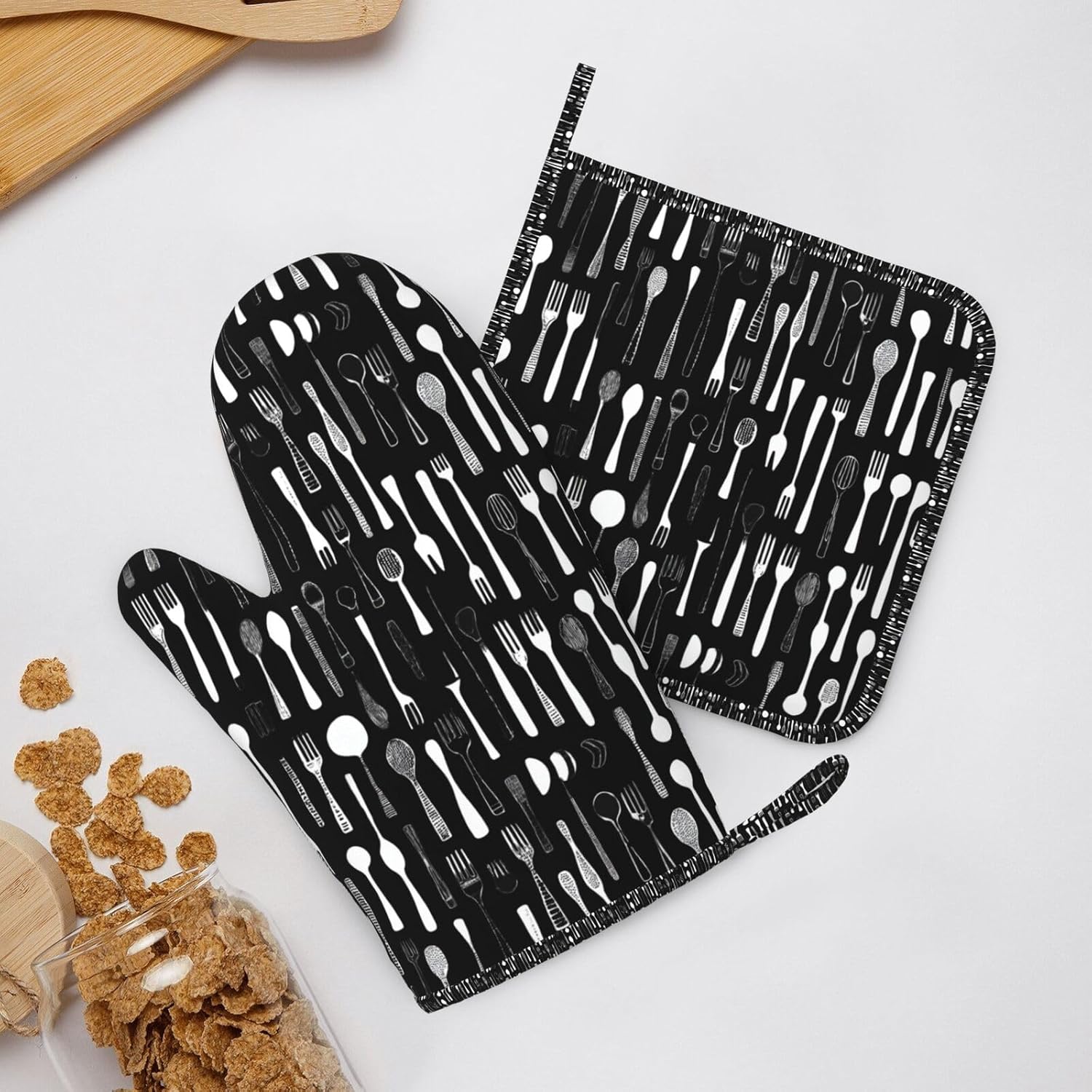 Oven Mitts Pot Holders Set Fork Spoon Pattern Black Silicone Kitchen Gloves Potholders Heat Resistant for Chef Baking Cooking Grilling BBQ 4 Pack Mitt