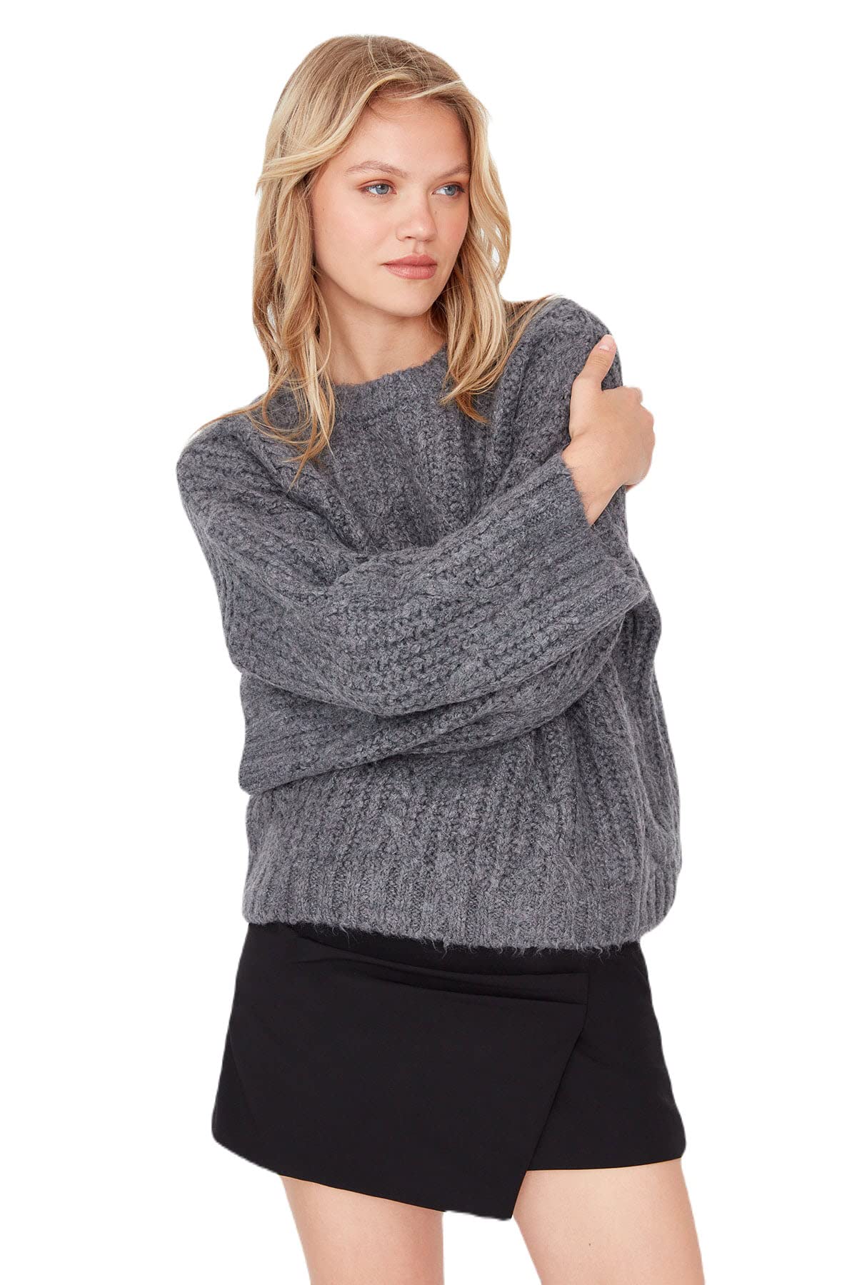 Trendyol Women Oversize Basic Crew Neck Knitwear Sweater