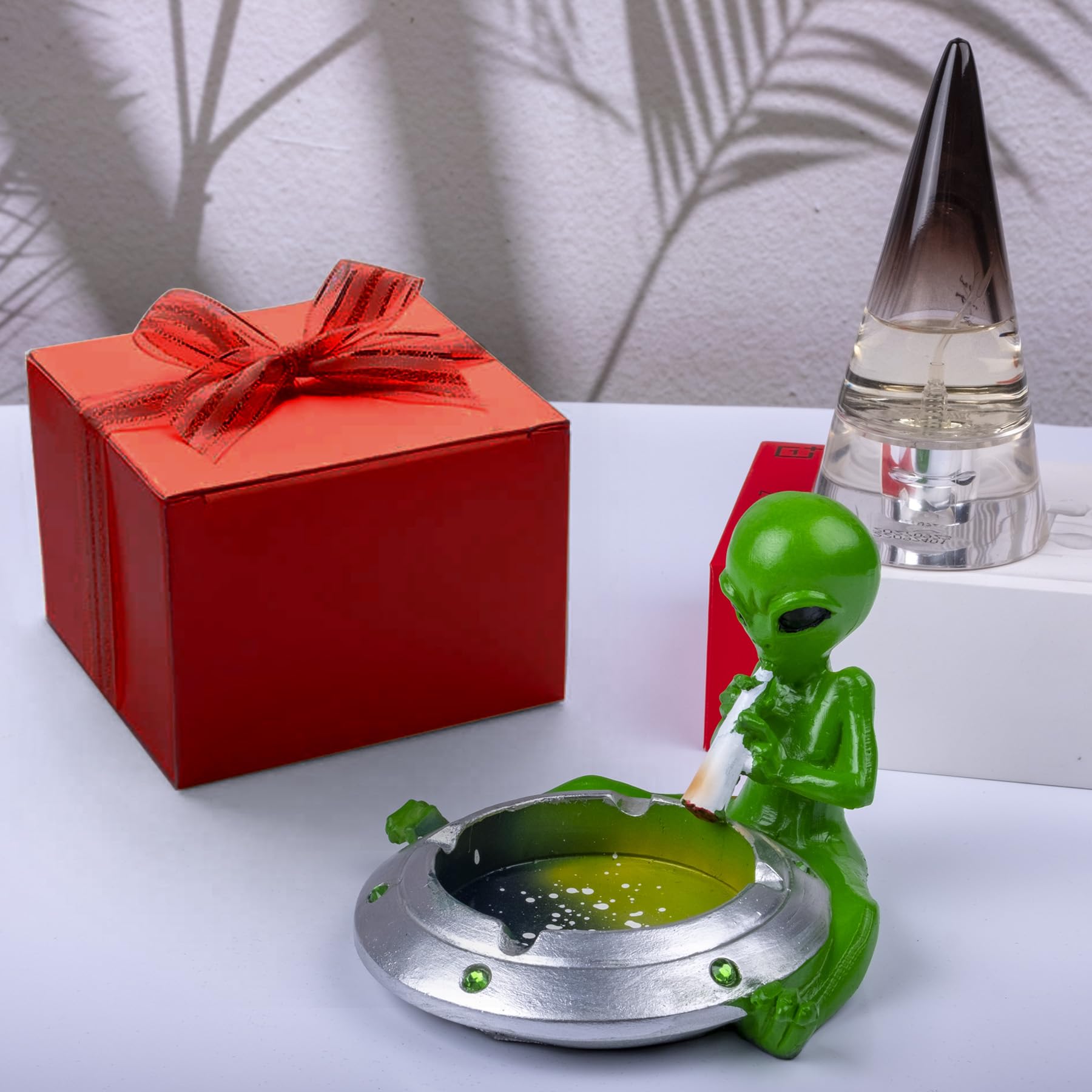 Yblenic Fantasy Alien Ashtray - Desktop Smoking Ash Tray, Novelty Decoration For Home, Office, Outdoor