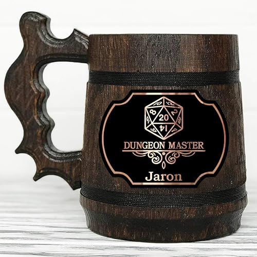 Miniatura 2 de Taza DnD. Taza de cerveza de madera. Taza de jugador. Jarra de cerveza de madera. Regalo para novio. Stein de madera. Regalo para D&D Tankard Geek.
