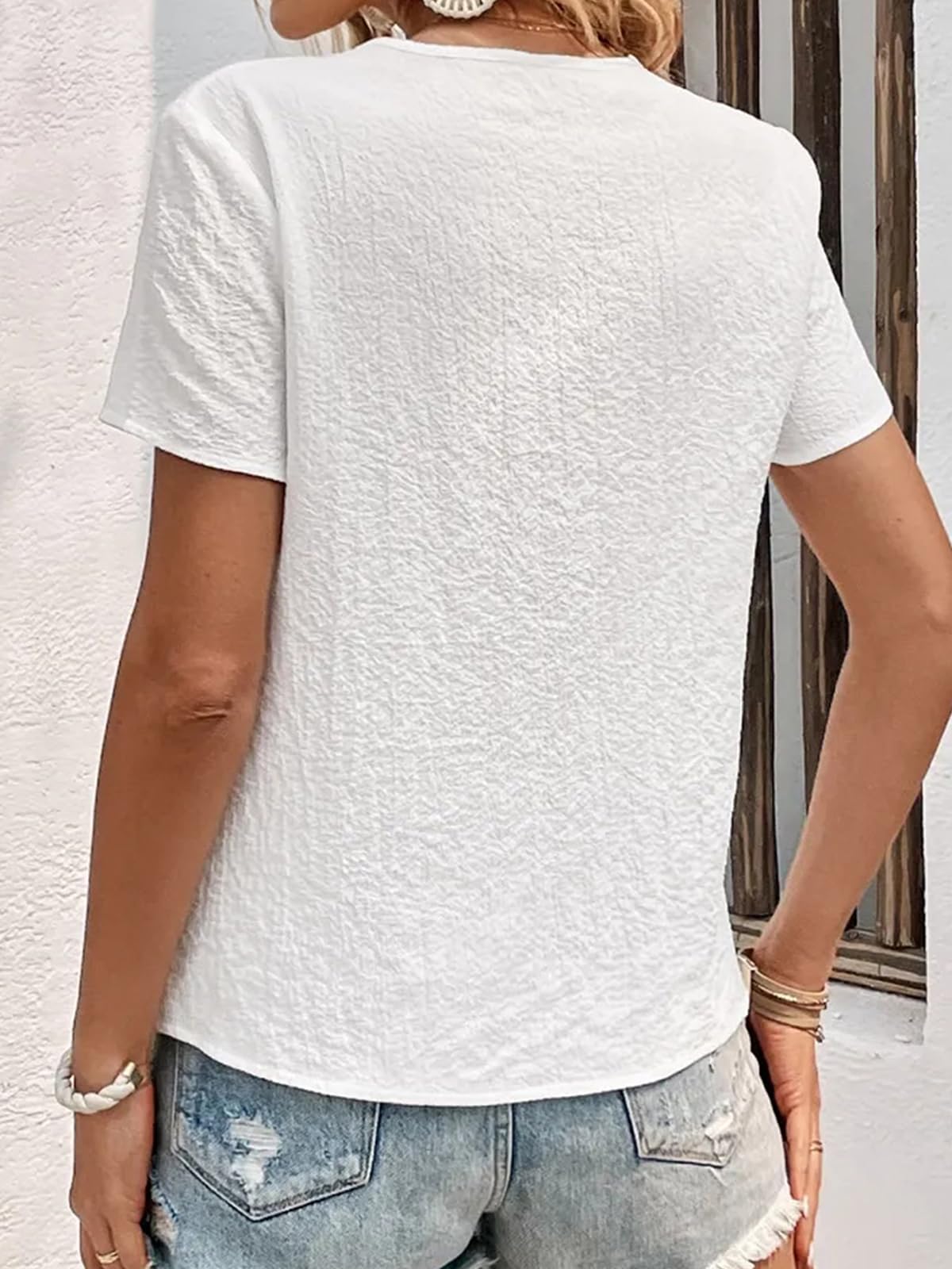 CUPSHE Top da donna a maniche corte con scollo a V, abbottonatura testurizzata camicetta