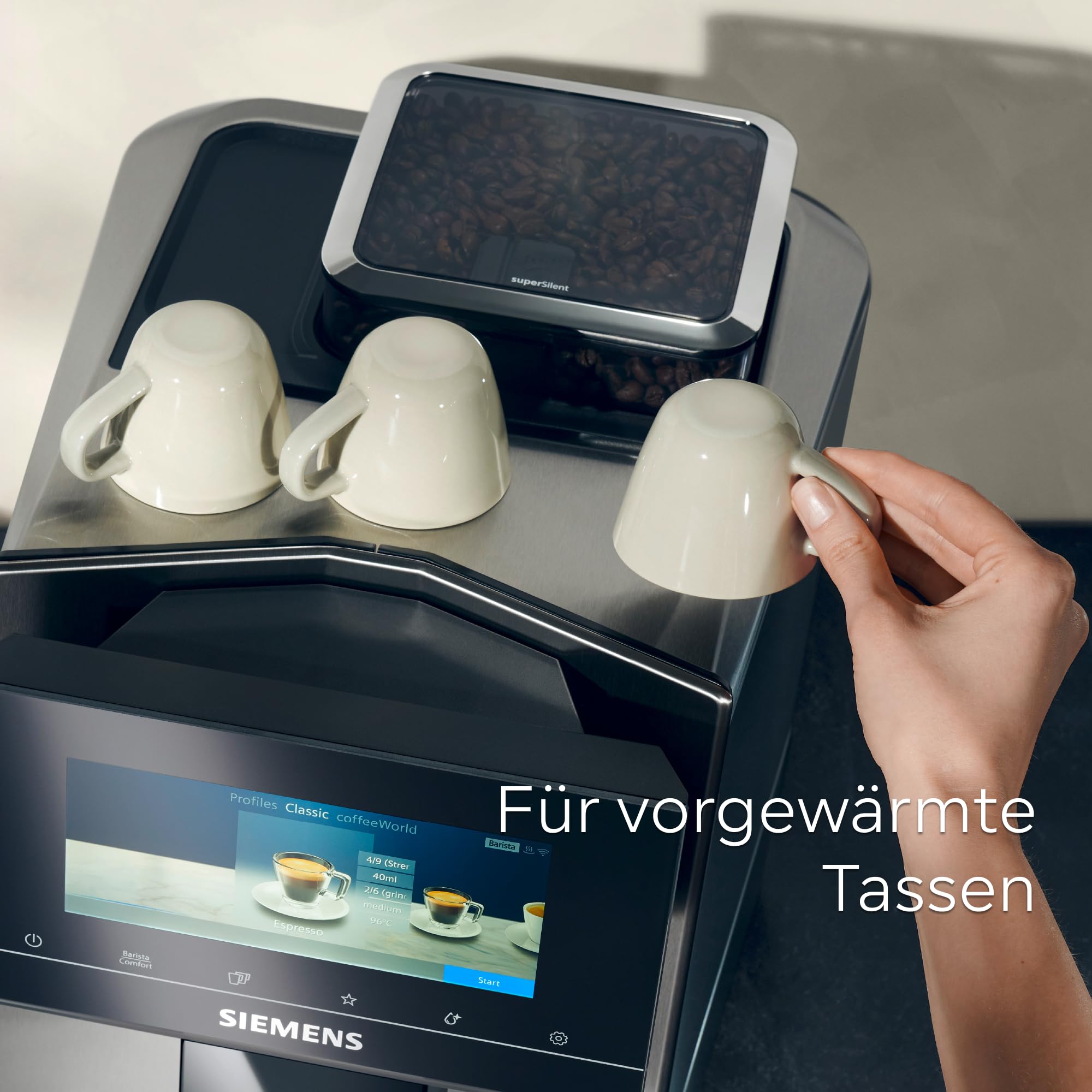 Siemens Kaffeevollautomat EQ900, großes farbiges TFT-Display, 36 Heiß- und Kaltgetränke, Cold Brew, super leise, Keramikmahlwerk, Doppeltassenfunktion, Steuerung per App, Edelstahl, TQ903D03