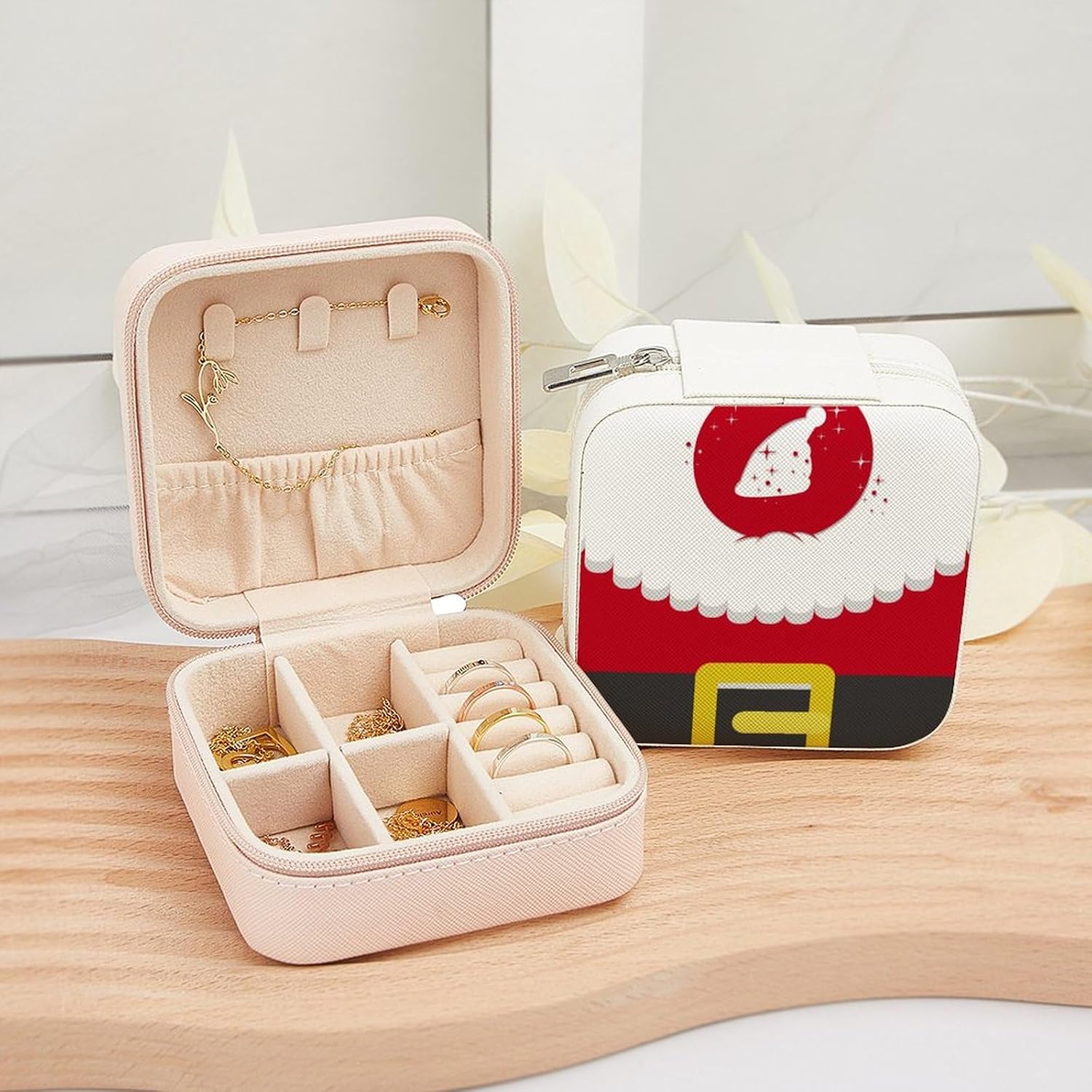 Santa Belt Initial Letter O Leather Jewelry Organizer Box Gold Christmas Belt with Alphabet Jewelry Box Personalized Initial Name Jewelry Travel Case Travel Gifts for Teens Girls Women