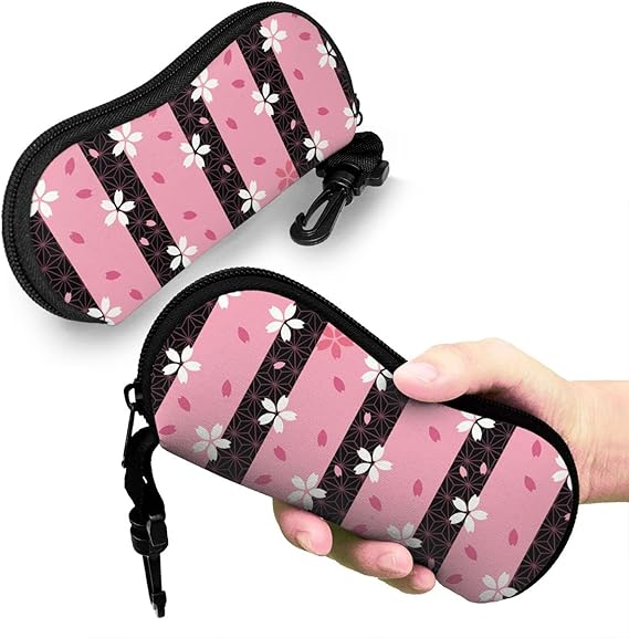 Amazon メガネバッグ メガネケース 桜柄 和風 幾何柄 めがねケース ファッションアイテム サングラス目の保護眼鏡ケース 収納眼鏡入れ 化粧品バッグ 防滴 引っかき傷に強い アクセサリーボックス 超軽量 カラビナ 旅行 眼鏡小物 通販