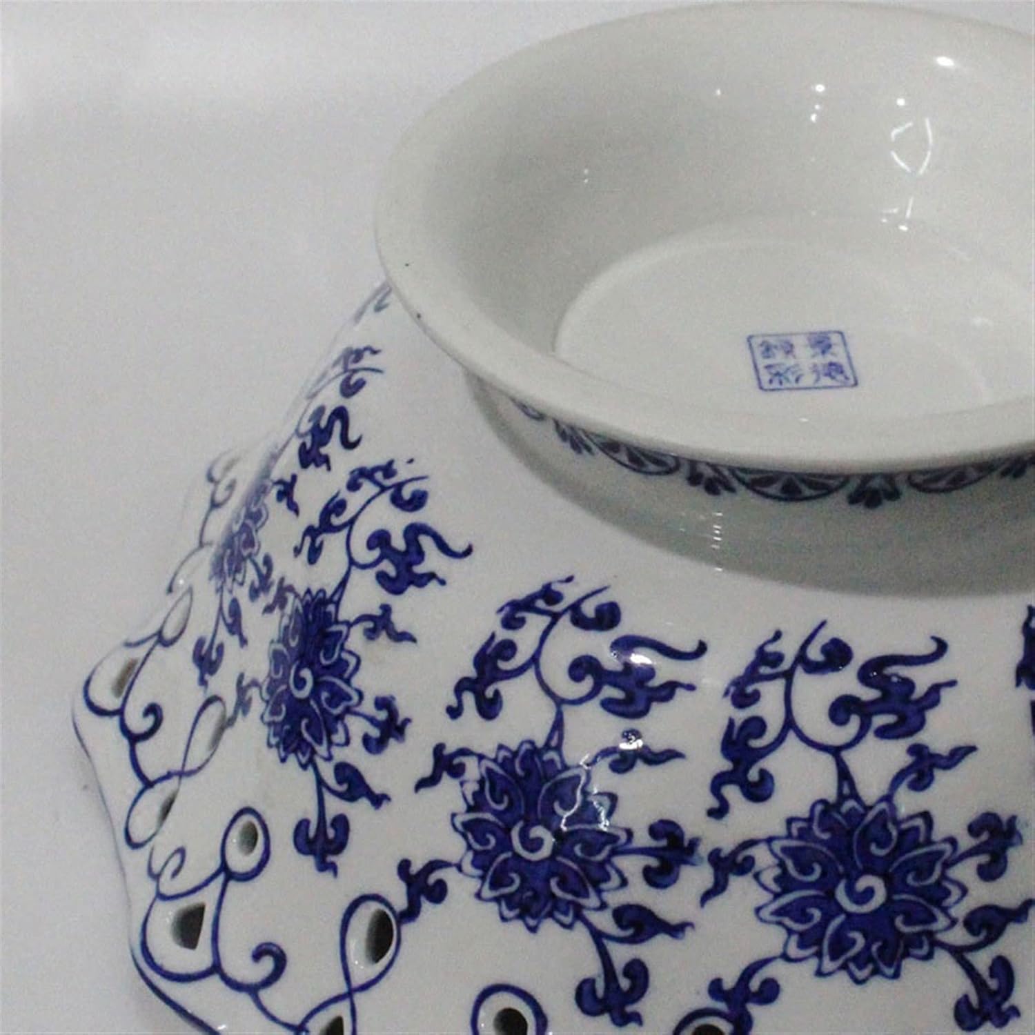 美しいフルーツボウル、セラミック中空デザインフルーツプレートクリエイティブホームスナックボウル大容量収納トレイトレイ、