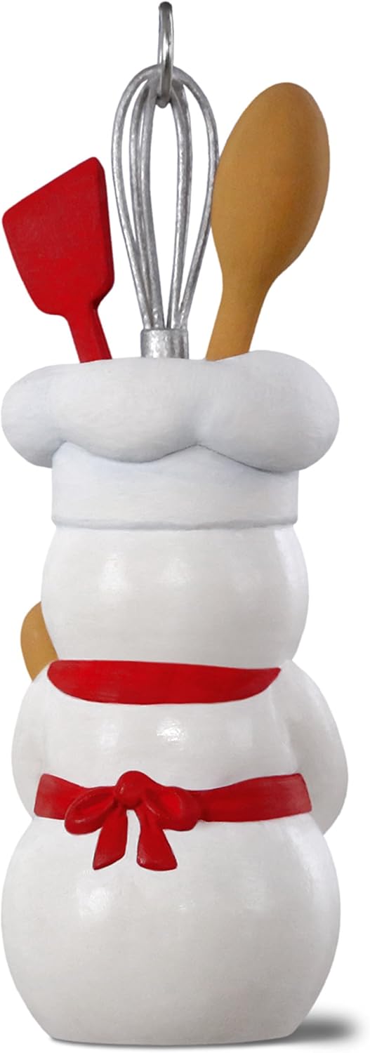 Hallmark 1599QGO2153 Cookin A Little Yum Keepsake Christmas Ornaments