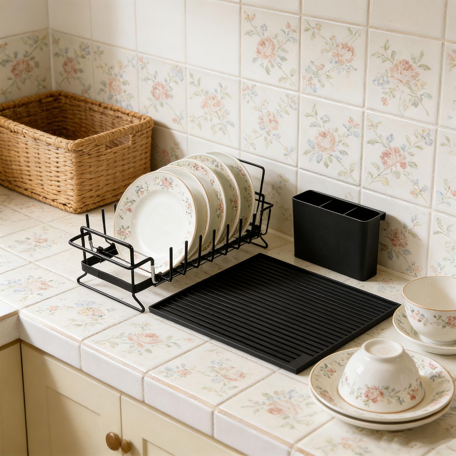Tappetino scolapiatti pieghevole in silicone con griglia in metallo espandibile e portaposate, per cucine domestiche e piccoli appartamenti, lavabile in lavastoviglie