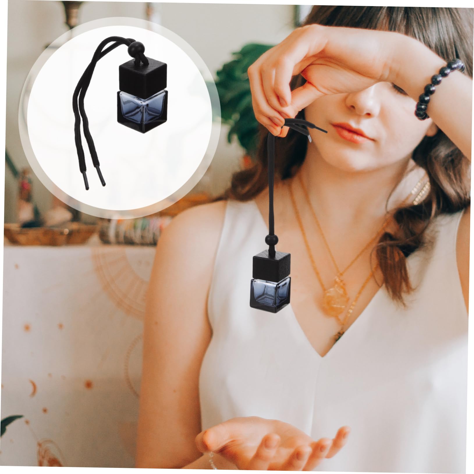 SOLUSTRE 24pezzi Diffusore Profumo Auto Ricaricabile Bottiglie Appese Per Con Design Elegante Accessori Per Specchietto Retrovisore Fragrance Per Auto e Casa