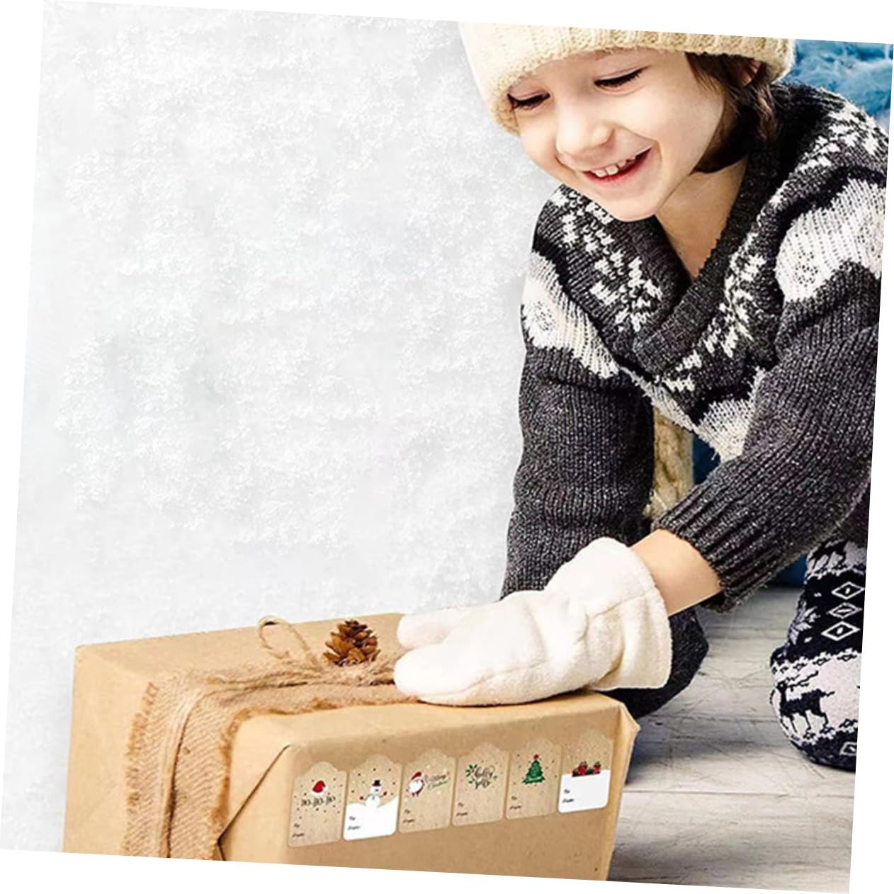 STOBOK 2rotoli Adesivi Natalizi Carta Kraft Etichette Decorative Autoadesive Design Festivo Per Regali e Decorazioni Natale