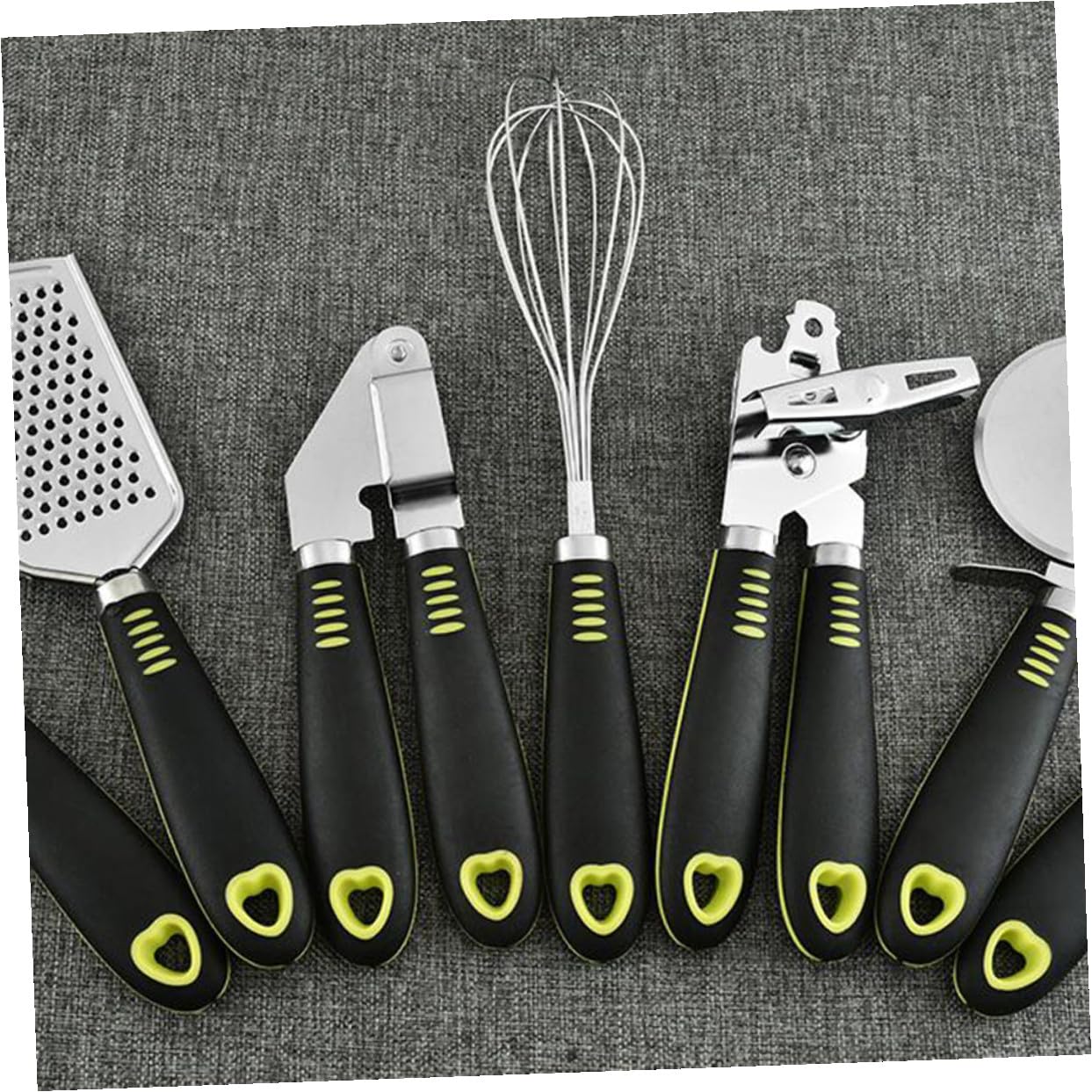 ULTECHNOVO 7 Stück Teiliges Edelstahl Küchenhelfer Set mit Pizza Rad Reibe Dosenöffner und Knoblauchpresse Ergonomisch Leicht zu Reinigen Inklusive Ei schneebesen Spülmaschinengeeignet