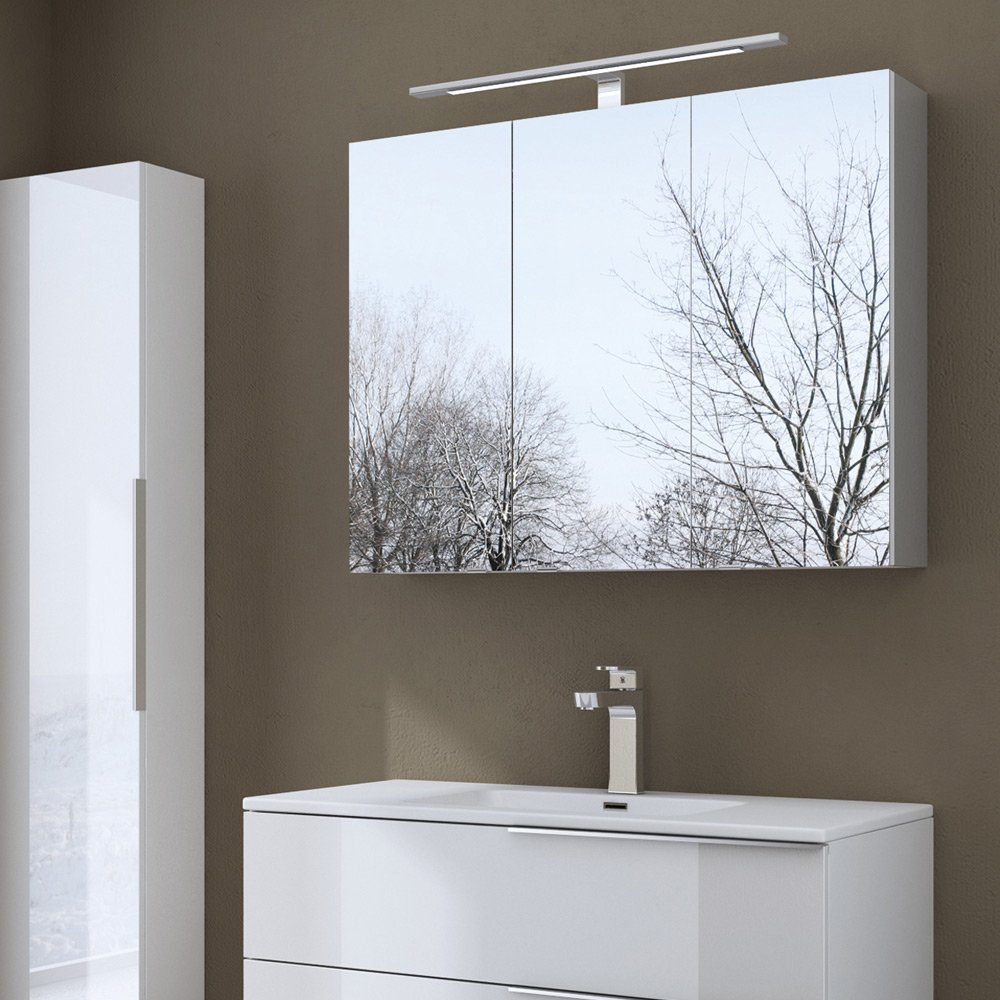 Mai & Mai LED Spiegellampe mit Trafo Doppelschalter und Steckdose Weiß | 500 Lumen, Energieklasse A universalweiß (5000K), Bad Spiegellampe aus Aluminium, 6W 40cm