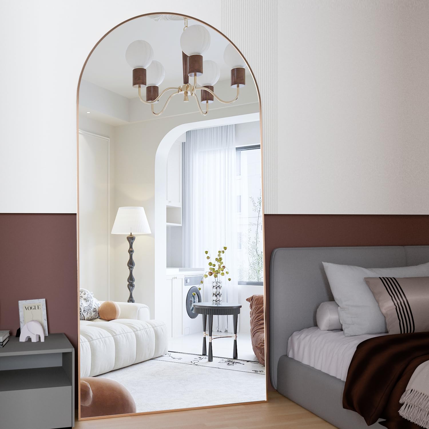 Lustro o pełnej długości 193 x 86 cm Zakrzywione złote lustro podłogowe ze stojakiem Wiszące lub opierające się o ścianę do wejścia do sypialni, salonu