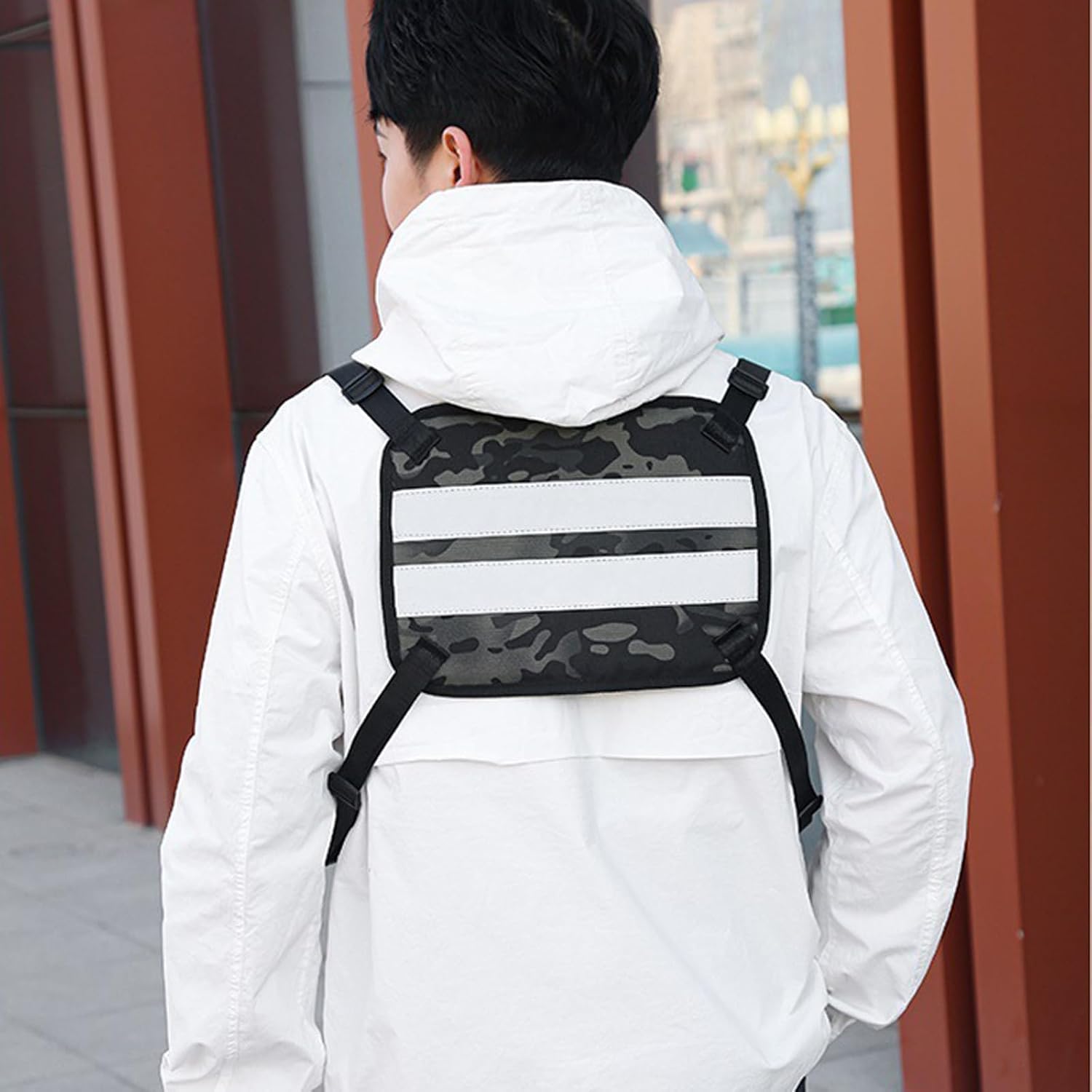 Maizoon Unisex Chest Bag Street Hip Hop Trendy Vest Sports Backpack with Phone Holder and Extra Storage Space Ideal for Cycling Night Running & Hiking Camouflage