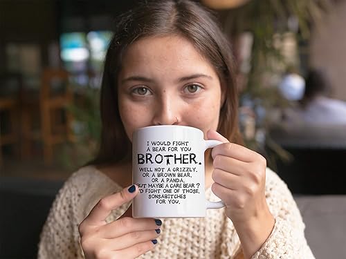 Miniatura 3 de Taza de café con texto en inglés "I Would Fight a Bear for You Brother" (11 onzas), color blanco