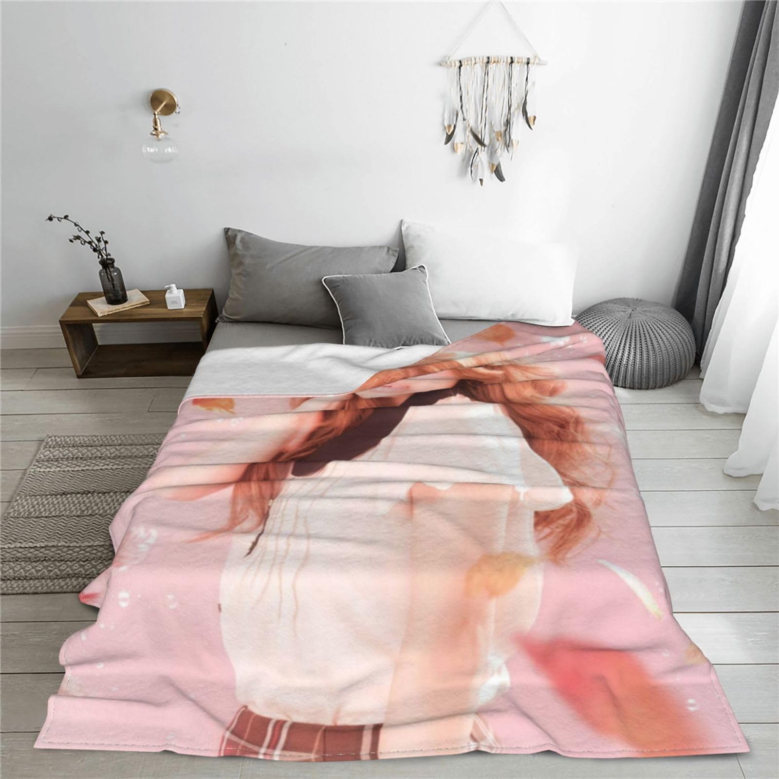 Amazon｜西野カナ て柔らかな肌触り ブランケット 掛け布団 フランネル