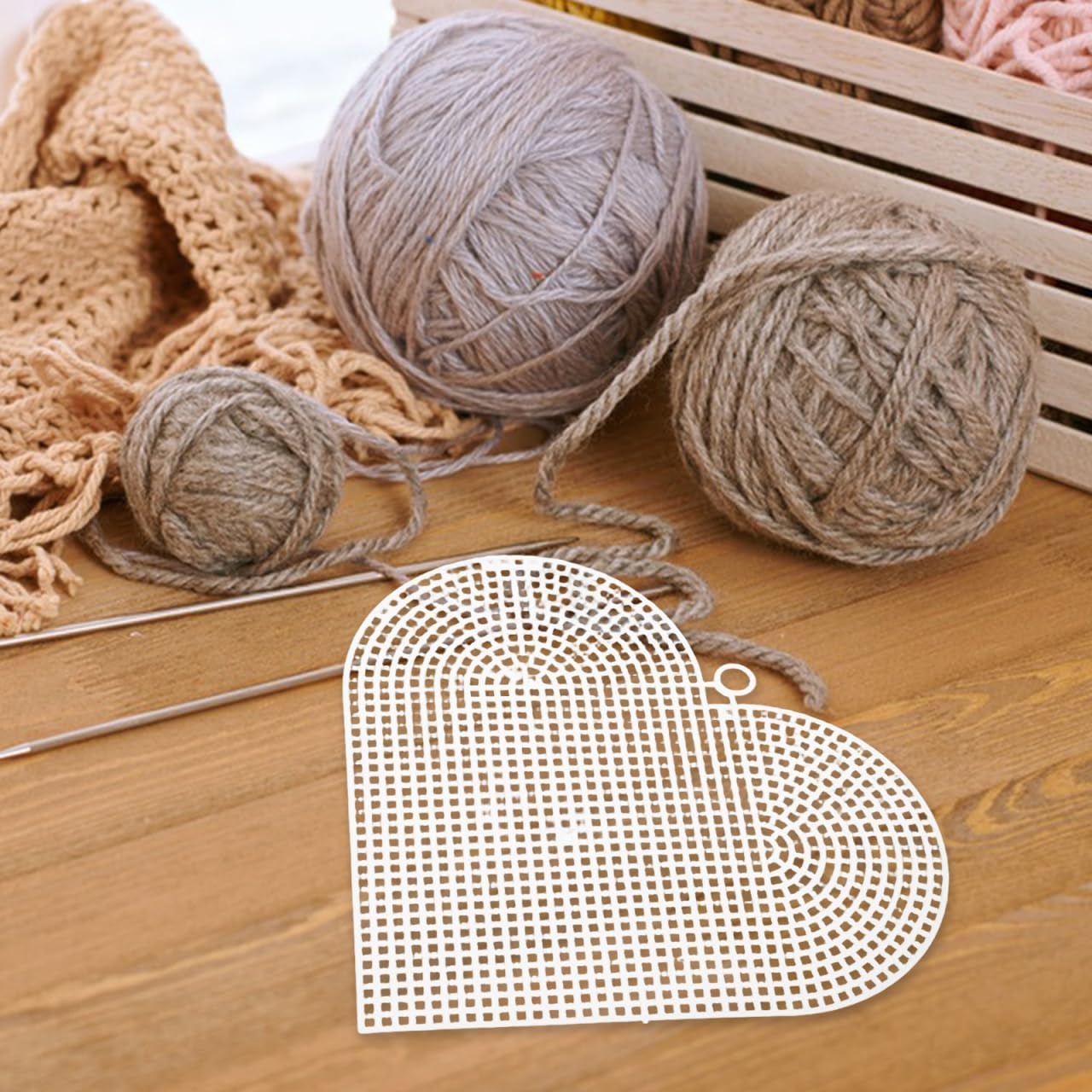 PLAFOPE 30Pcs Heart Shape Mesh Canvas Sheets 6.69X6.10In Plastic Blank Needlepoint for Cross Stitch Embroidery Crochet Yarn Craft Supplies
