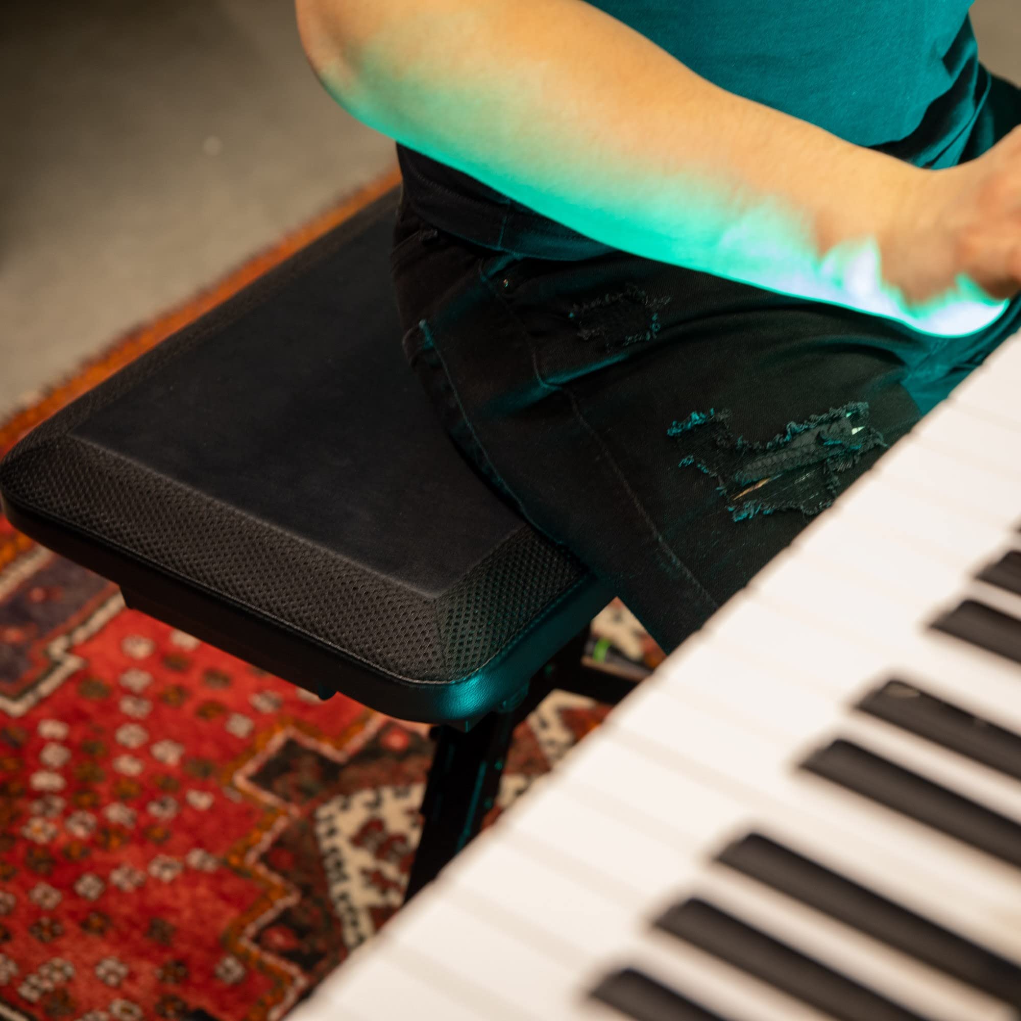Gravity FK SEAT 1 - Klappbare Keyboardbank mit Höhenverstellung, Belastbarkeit bis 120 kg, schwarz
