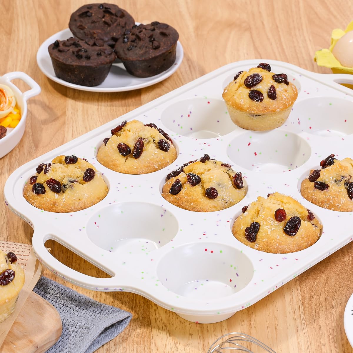 CAKETIME Silikon Backform, Silikon-Muffinform mit metallverstärktem Rahmen, normale Muffinform & Mini-Cupcake-Form, 12 Tassen & 24 Förmchen