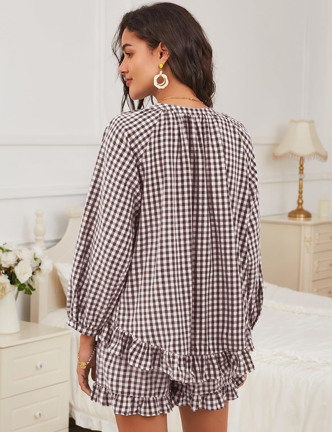 Flygo Women Gingham 2 Piece Pajama Sets Y2K Plaid Ruffle Short Sets Raglan Sleeve Shirt Lounge Shorts Sleepwear with Pockets
