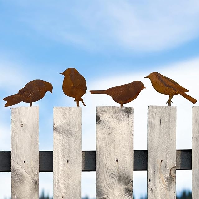 Reagia 4PCS Rusty Birds Decoration Lifelike Patina Metal Birds Garden Ornaments Silhouette Simulation Bird Figurine Home Decor Rustic Outdoor Patio Yard Adornment Metal Birds Statues