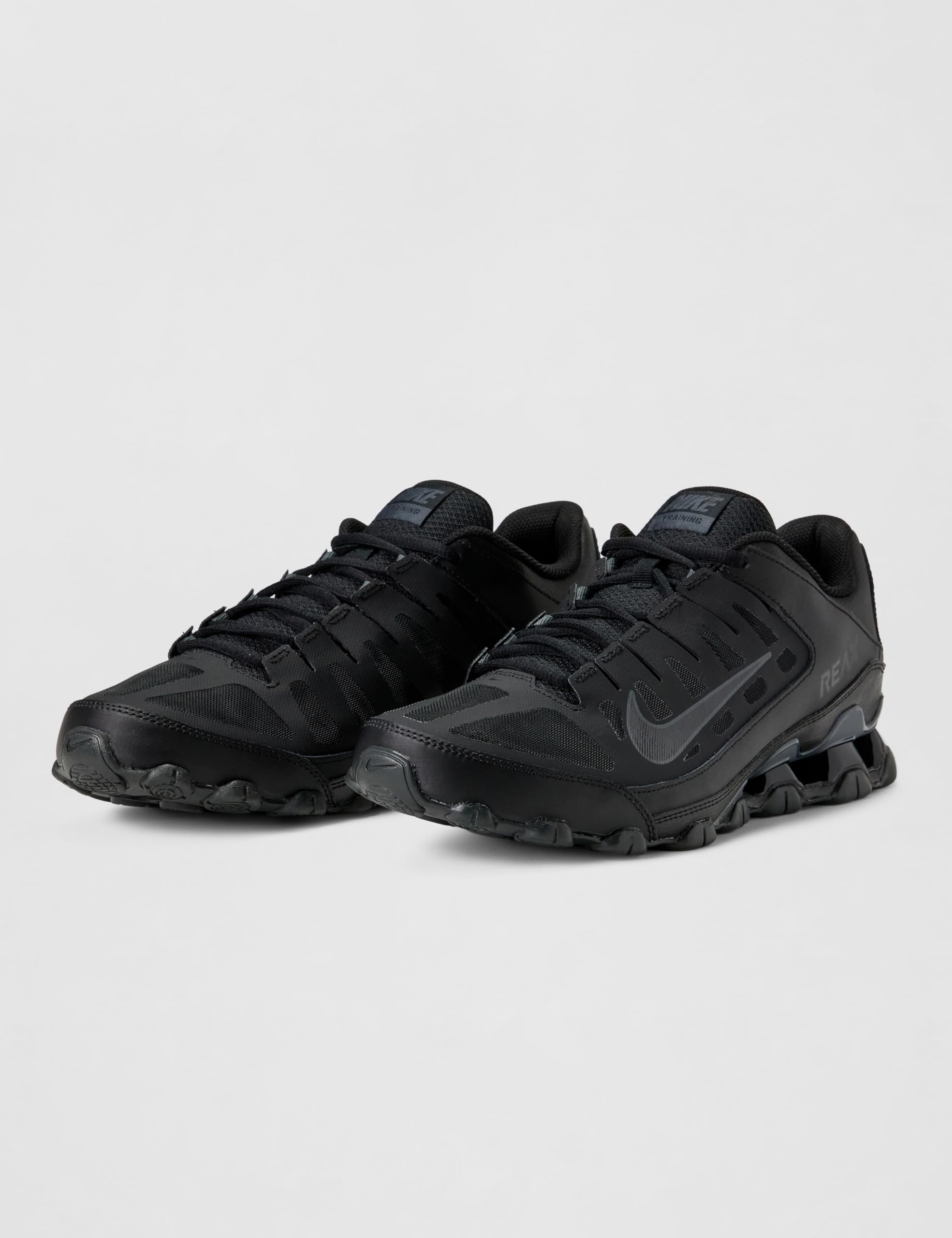 NIKE Nike Reax 8 Tr Mesh - Buty do biegania. Mężczyźni