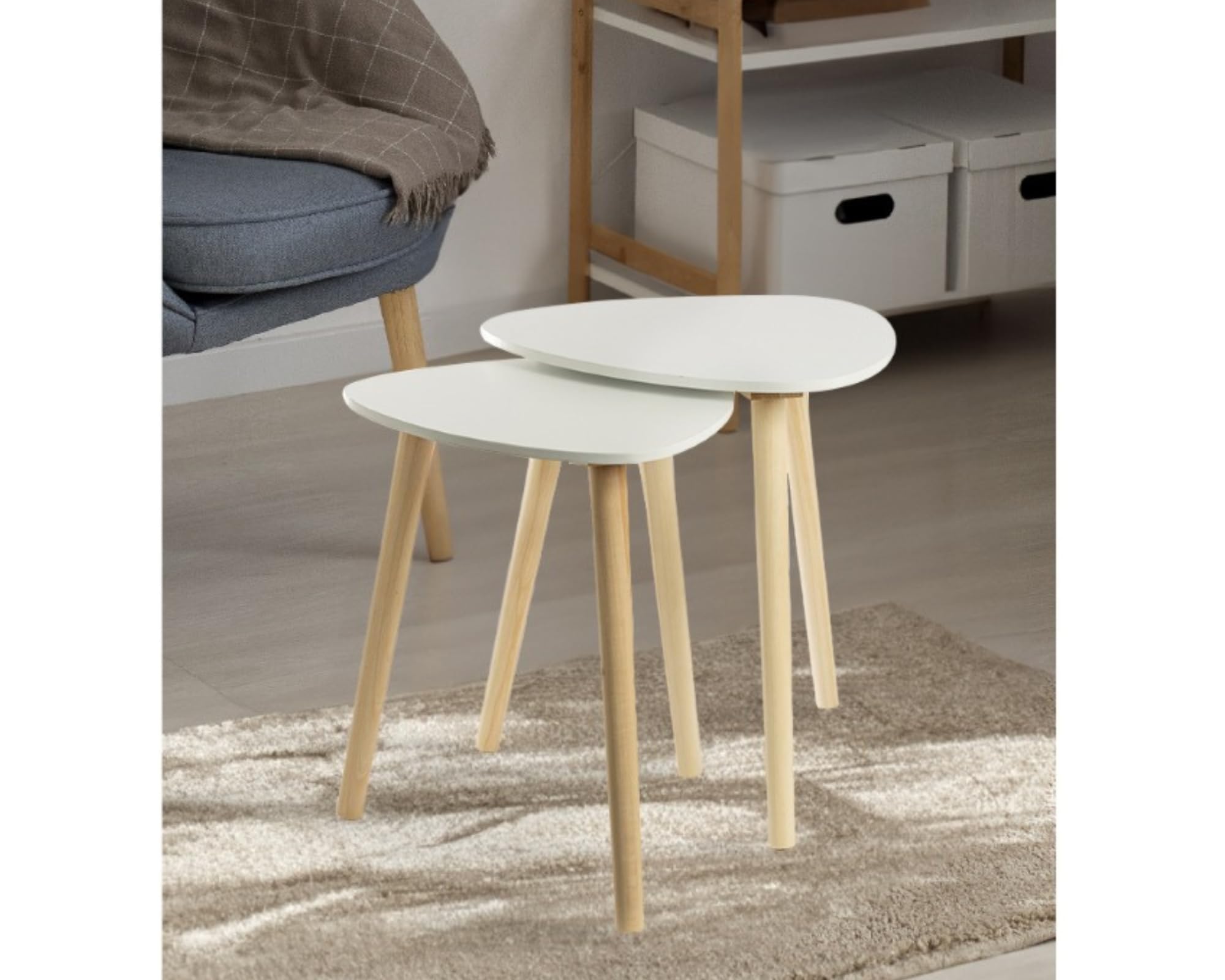 Tata Home Set Tavolini da Salotto Sovrapponibili a Triangolo Tavolini da Caffè con Gambe in Legno di Pino Stile Scandinavo Colore Bianco e Naturale Mod. Livermore