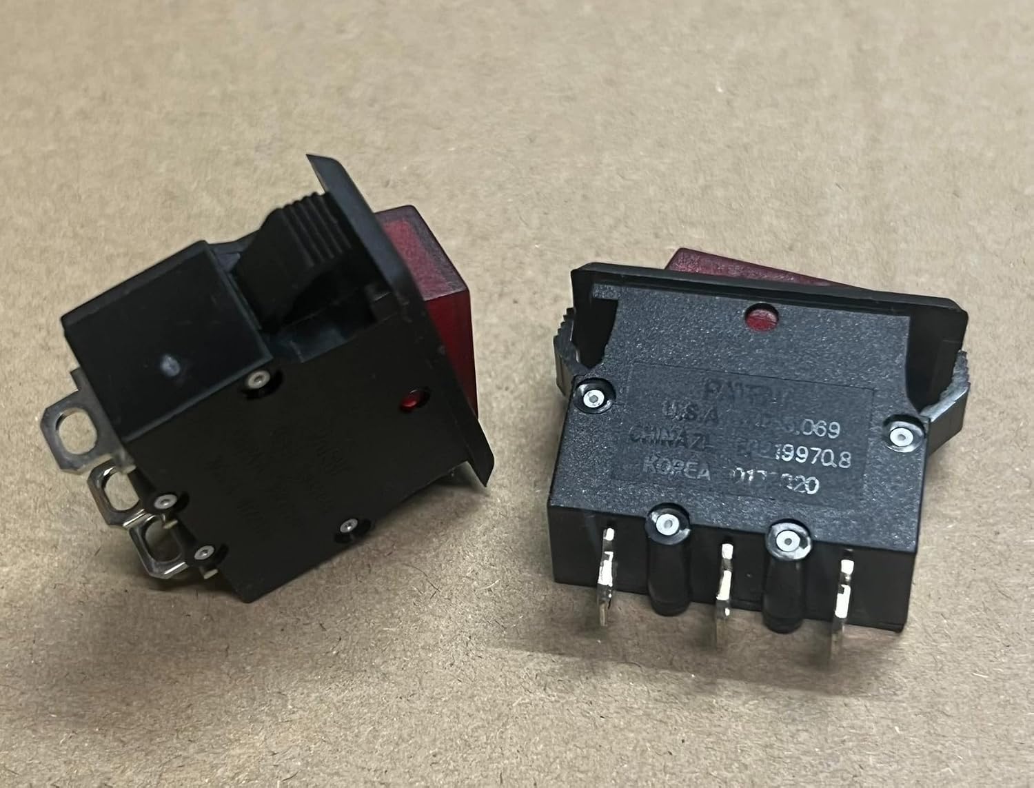 Fits for JOEMEX M1 Rocker Switch with Overload Protection & Indicator Light - 10A 250V (Silver Contacts & Plated Pins)