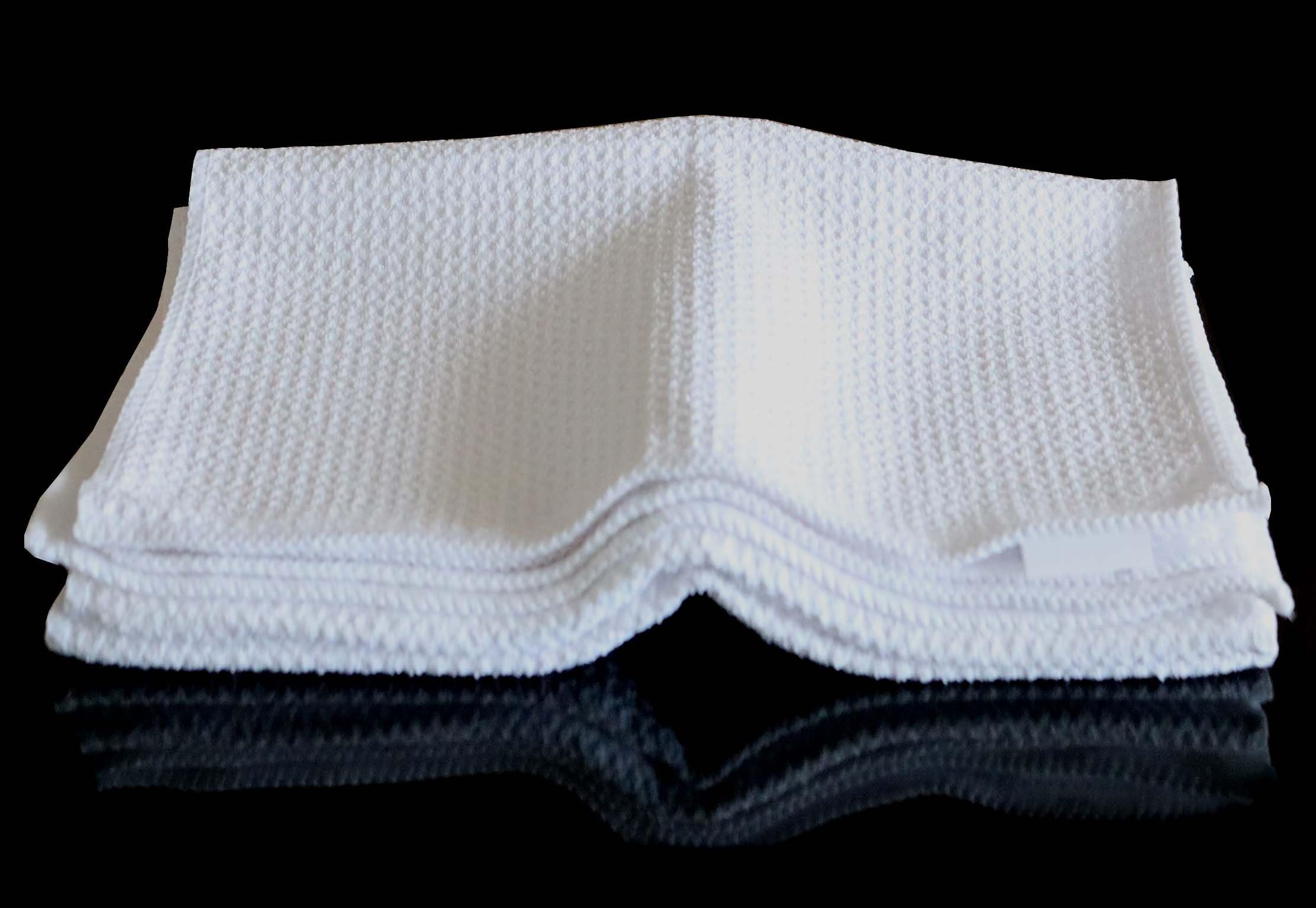 3 x MicroDermabrasion Exfoliating Cloth Anti Ageing, ACNE Scares Dead Skin Removal, Age spots, Acne, Wrinkles Removal, Chemical Free and Achieve the Effects of a Chemical Peel