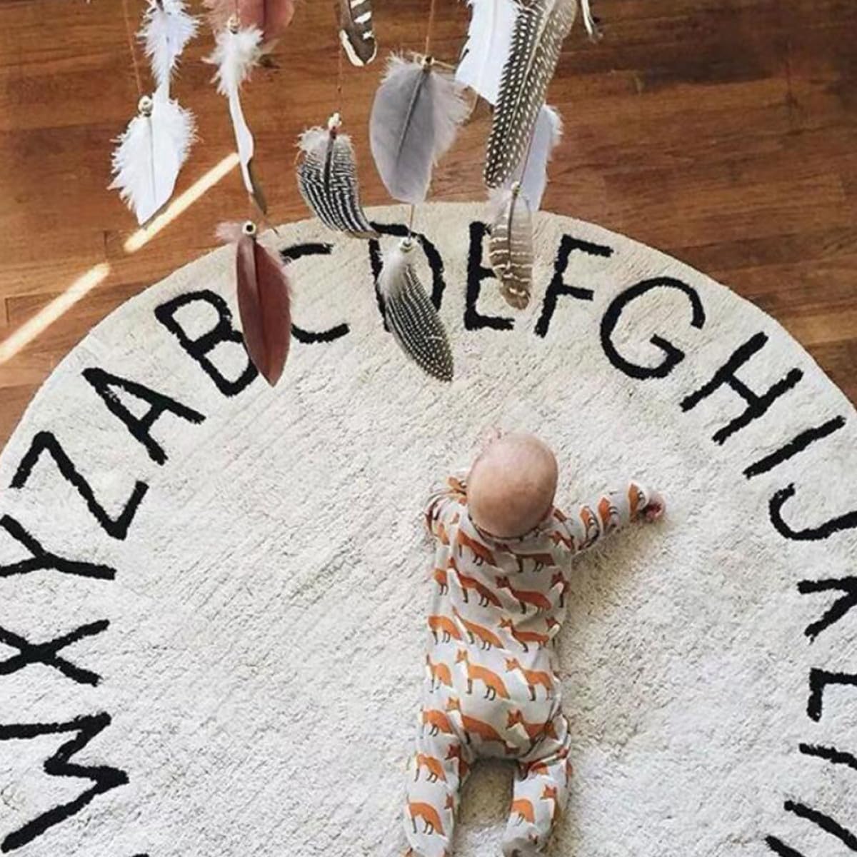 Tapis Rond Garçon et Filles Antidérapant 120 Cm Tapis de Sol Blanc 26 Lettres Anglaises pour Chambre Bébé Salon et Aire de Jeu Éducative