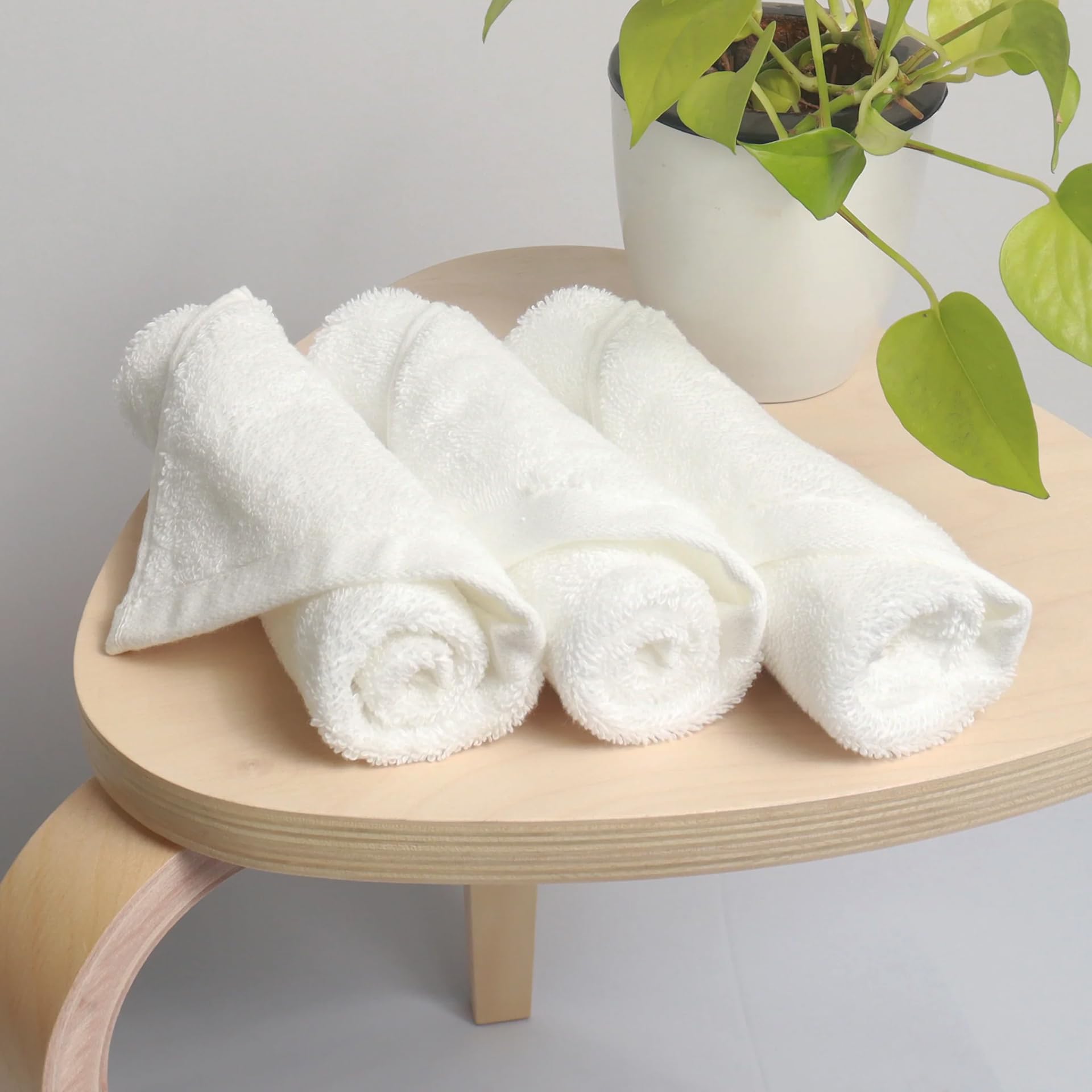HEELIUM Bamboo Face Towel | Ultra Absorbent & Odour-Free | 3X Softer Than Cotton Towels | 30 x 30 cm - 600 GSM | Pack of 3 - White-picture-10