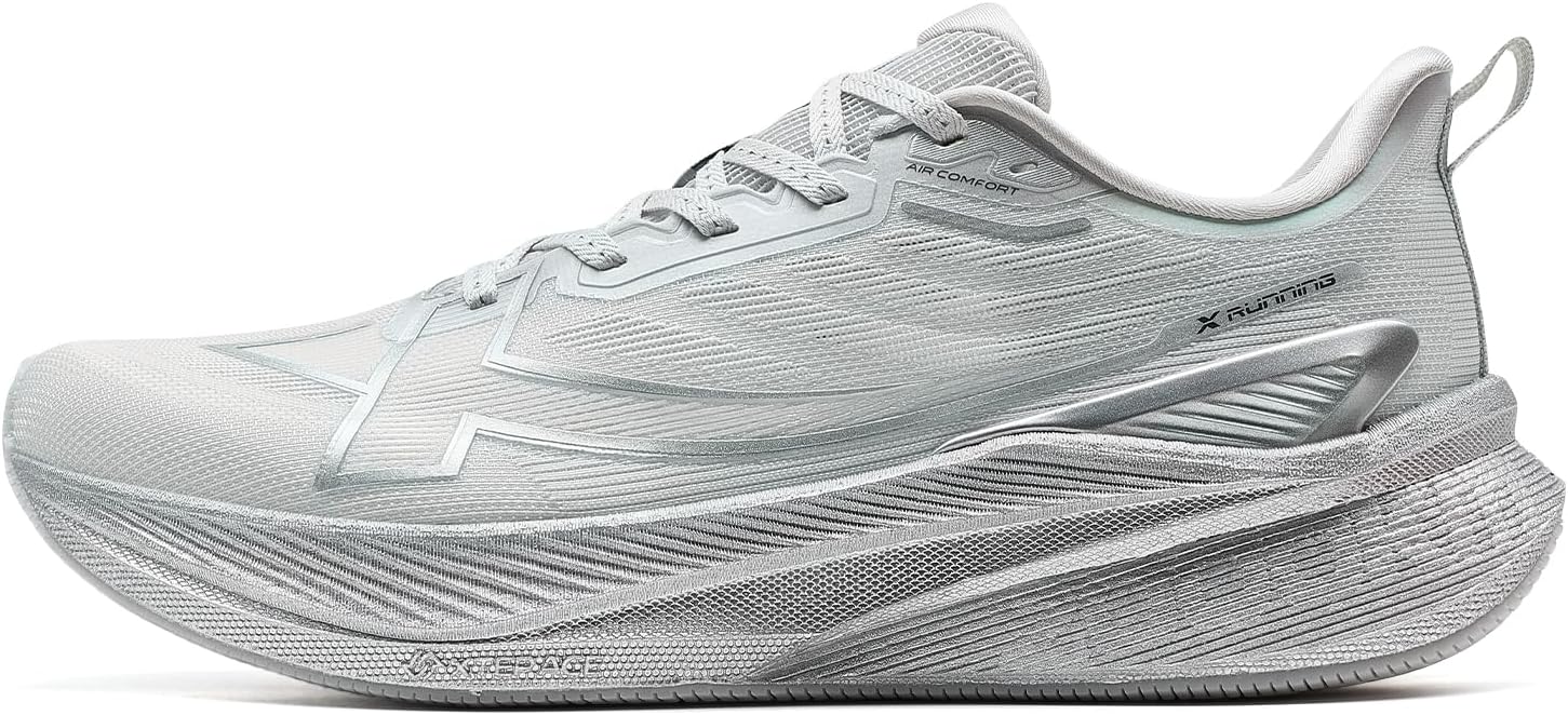 XTEP Professionelle 2000km Herren-Laufschuhe für Prüfungstraining,Hohe Dämpfung Starke Rückstoßfähigkeit Sneaker, rutschfeste und strapazierfähige Sportschuhe, ideal für Langstreckenläufe ab 10 km