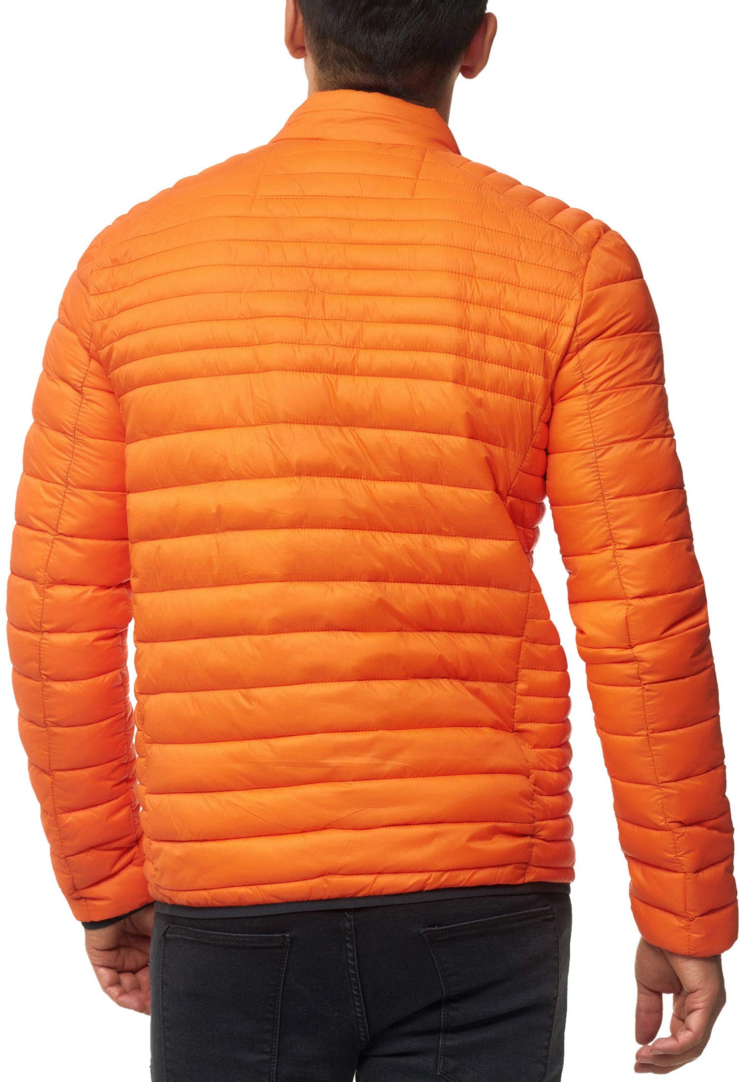 Indicode Herren Islington leichte moderne Steppjacke in Daunenjacken-Optik | Warme Winterjacke in modernem Daunenlook, Herrenjacke, Übergangsjacke, Outdoorjacke, gefütterte Jacke für Männer