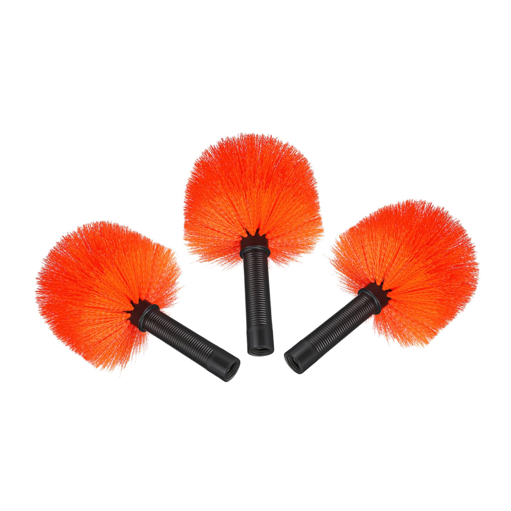 Nettoyage toiles d'araignées facilité avec ce lot de 3 brosses murales