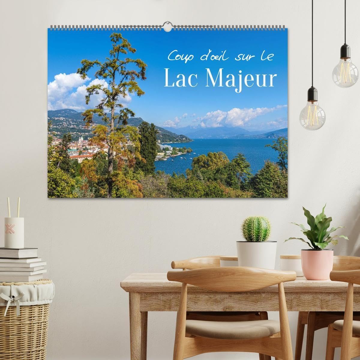 Coup d'oeil sur le Lac Majeur (Calendrier mural 2027 DIN A2 vertical), CALVENDO calendrier mensuel: Découvrez le charme éternel du Lac Majeur, entre élégance et nature.