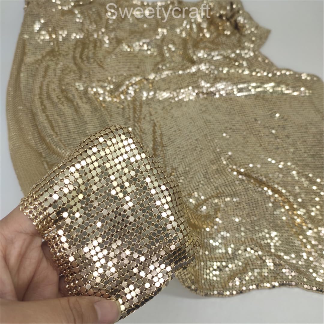 Tissu en maille metallique dore souple pour customiser vetements et accessoires DIY