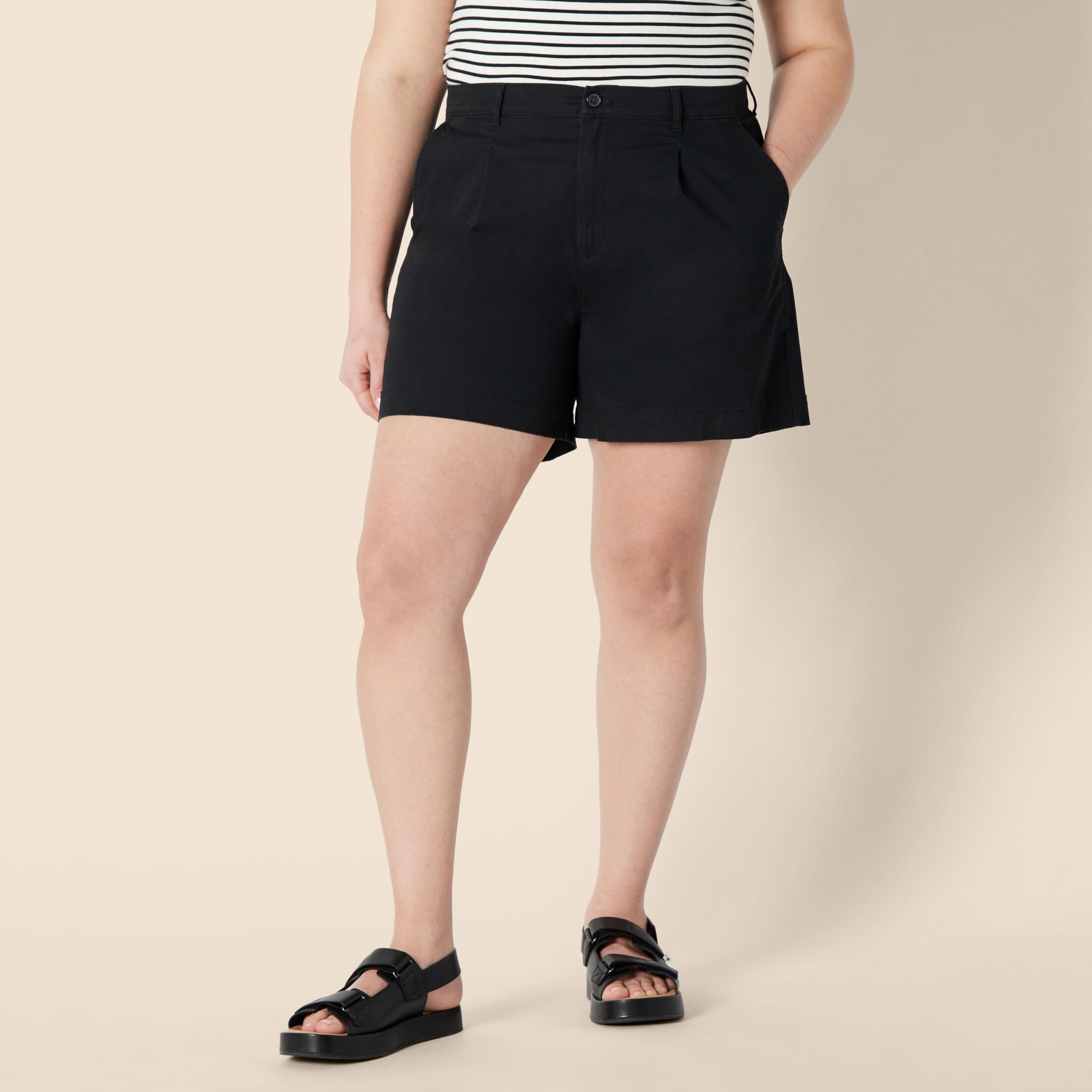 Amazon Essentials Short Trapèze avec Élastique à l’Arrière, Taille Haute, Coupe Décontractée Femme