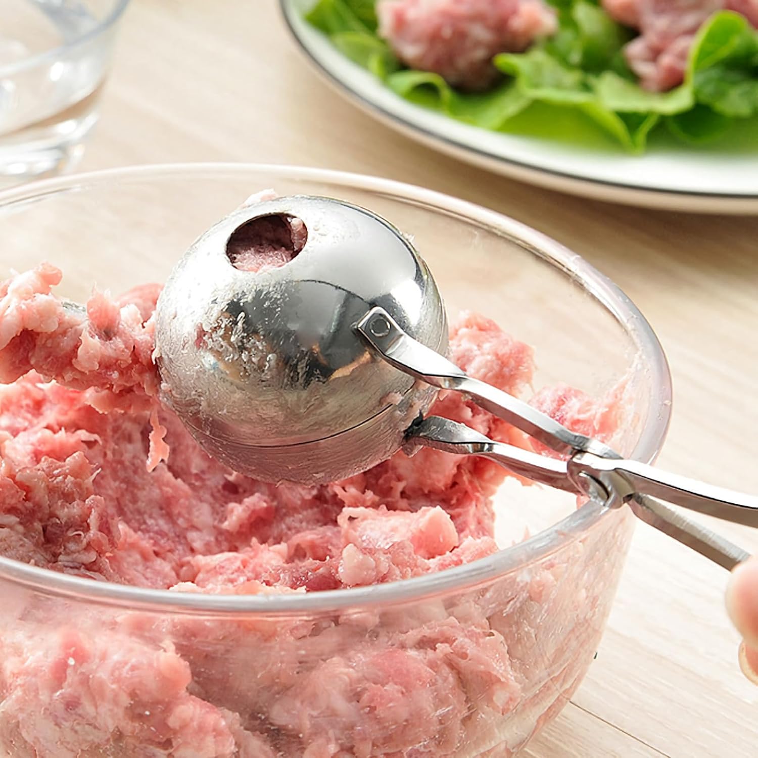 Upgrade Meatball Maker, None-stick Meatball Scoop Ball Maker with Anti-Slip Handles, Stainless Steel Meat Baller Cake Pop Scoop for Kitchen (1 Pack, S)