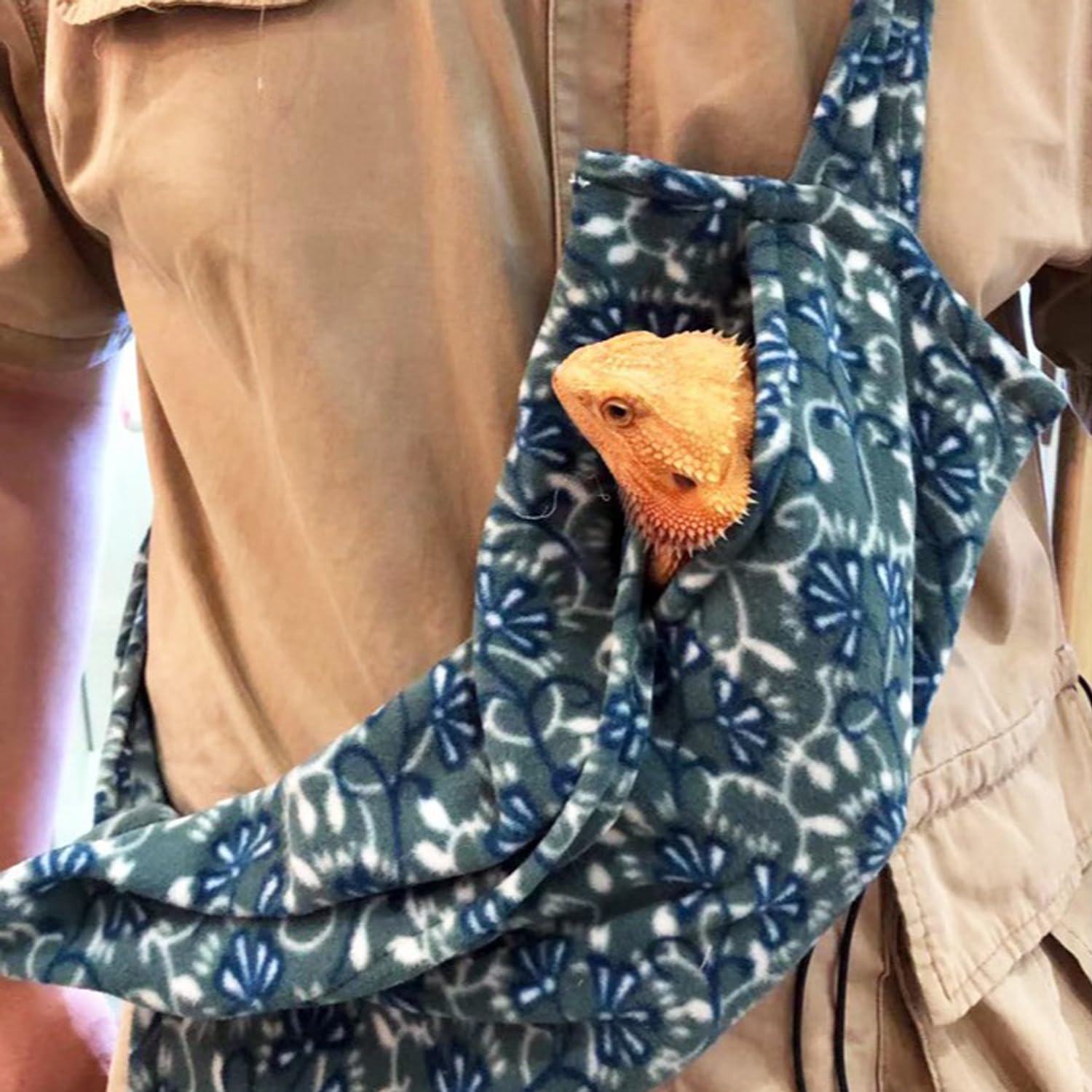 1-Piece Adjustable Bearded Dragon Carrier, Soft Coral Fleece Reptile Sling Bag