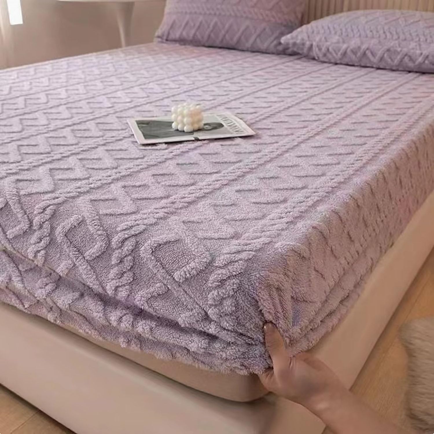 Lyvara Luxury Mattress Covers,Lyvara Luxury Velvet Mattress Covers,Lyvara Luxury Covers,Luxury Velvet Mattress Cover (Purple,Twin (90x200cm))