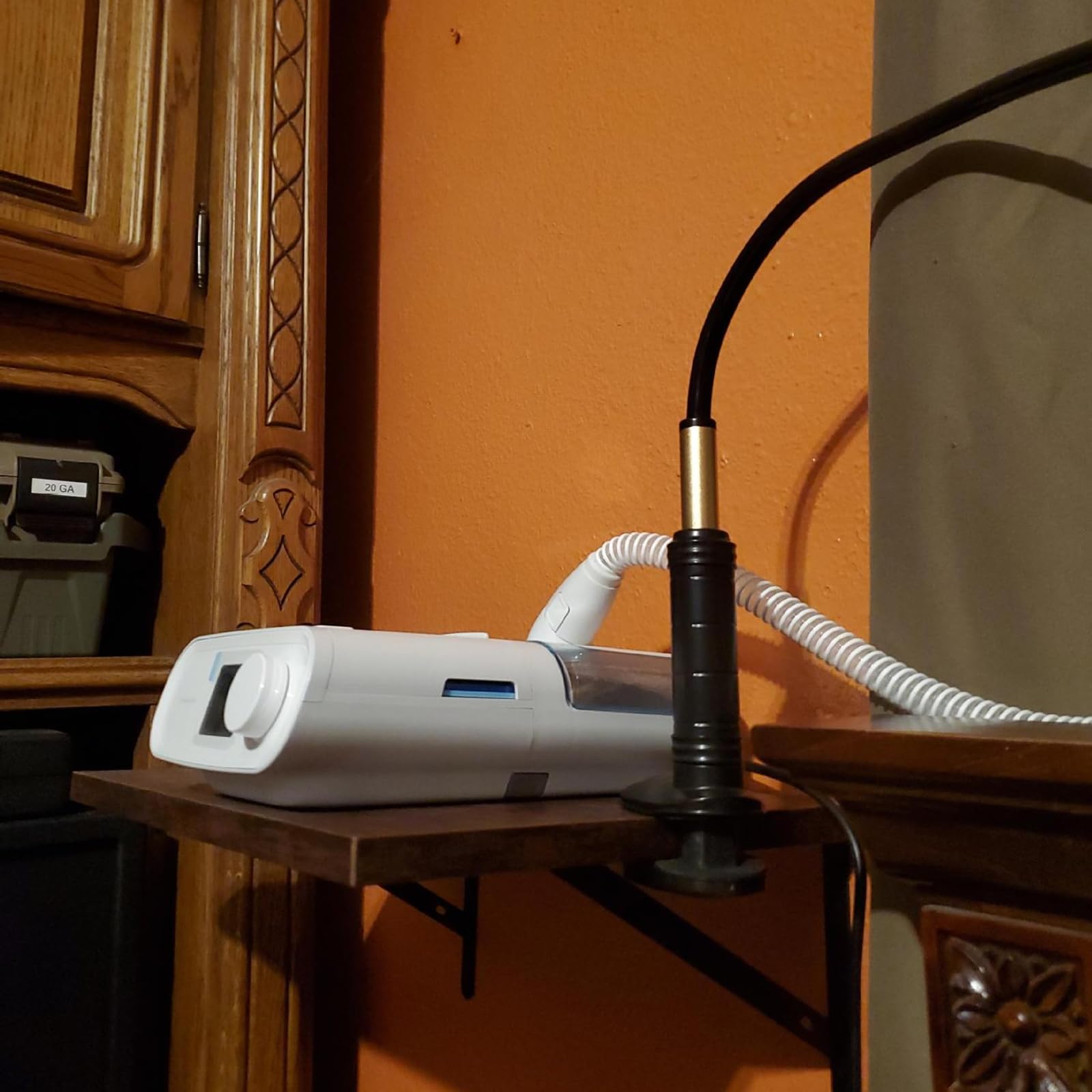 Support de Tuyau CPAP et élévateur de Tuyau, Support de Tuyau CPAP Réglable pour Empêcher les Tuyaux CPAP de Fuir et de s'emmêler, Rotatif à 360° pour s'adapter à n'importe Quelle Pièce