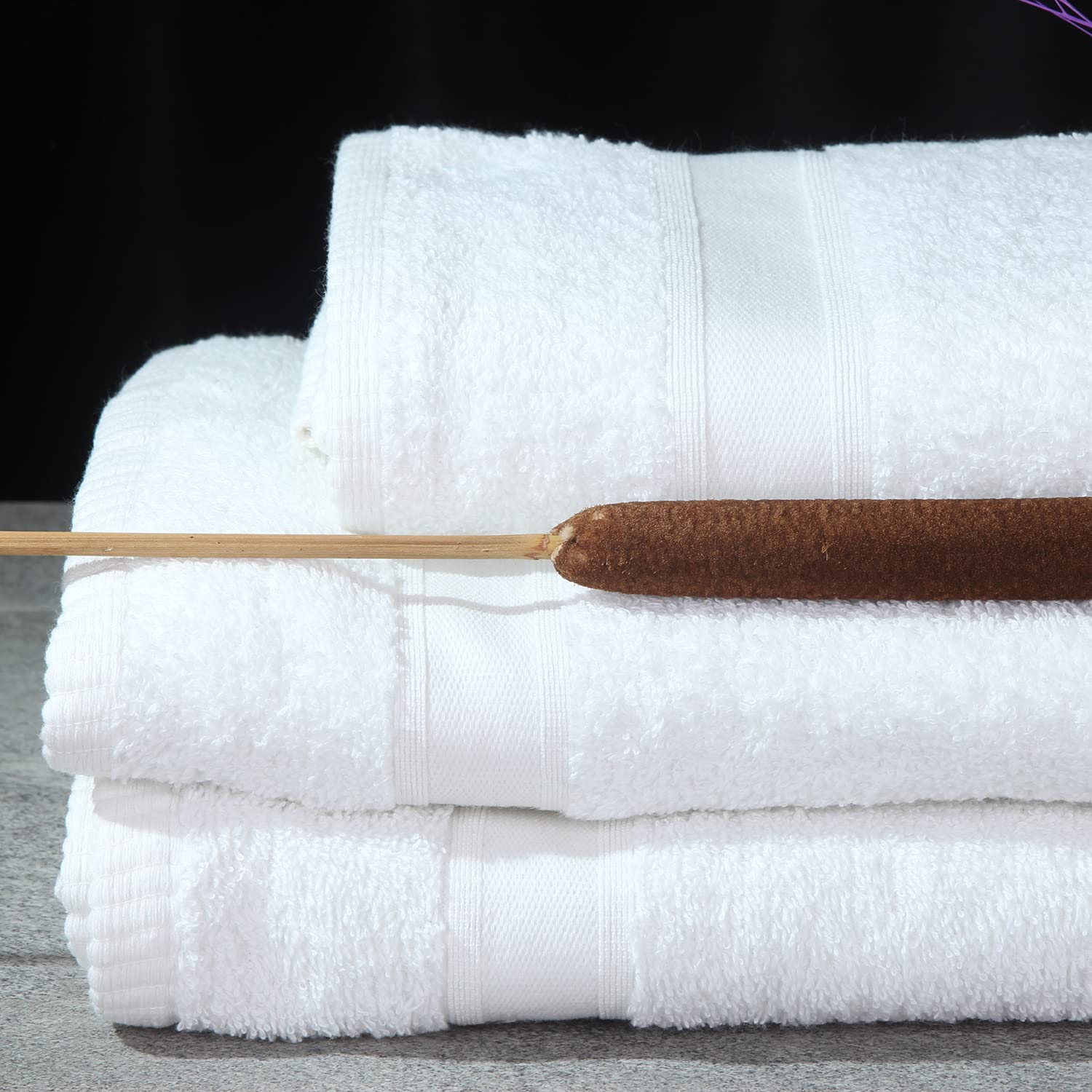 Tuiste Set di Asciugamani Bianchi, Super Assorbenti, Asciugamani Mani, Perfezionare per Hotel & Spa - Massima Morbidezza, 100% Cotone, 4 Pezzi Asciugamani Bagno Viso Bianco (50x90cm)