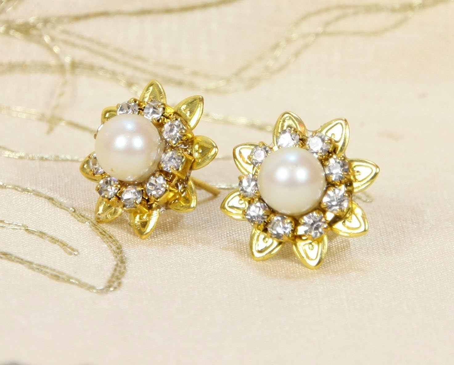 Bridal Earrings - Pearls and Rhinestone,Gold,Ivory Pearls,Real Genuine Pearls Earrings,Vintage Victorian Wedding Jewelry,Crystal Earrings