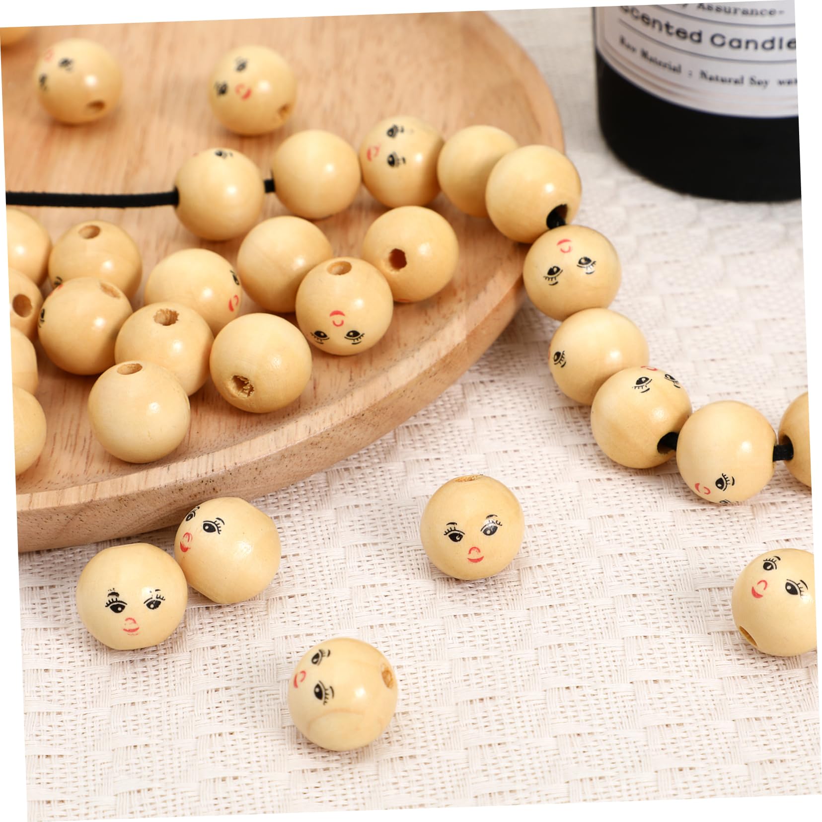 Sewroro 50 Cuentas de Madera Redondas Cara Sonriente para Manualidades DIY, Resistentes al Desgaste y Aptas para Teñir o Pintar, Ideales para Hacer Pulseras, Collares y Joyería Artesanal